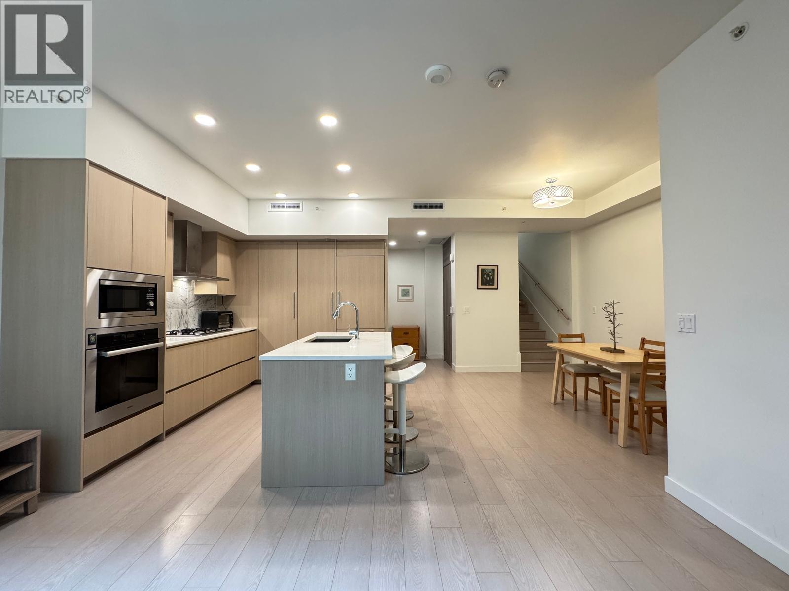 8180 Nunavut Lane, Vancouver, British Columbia  V5X 0H3 - Photo 4 - R3161597