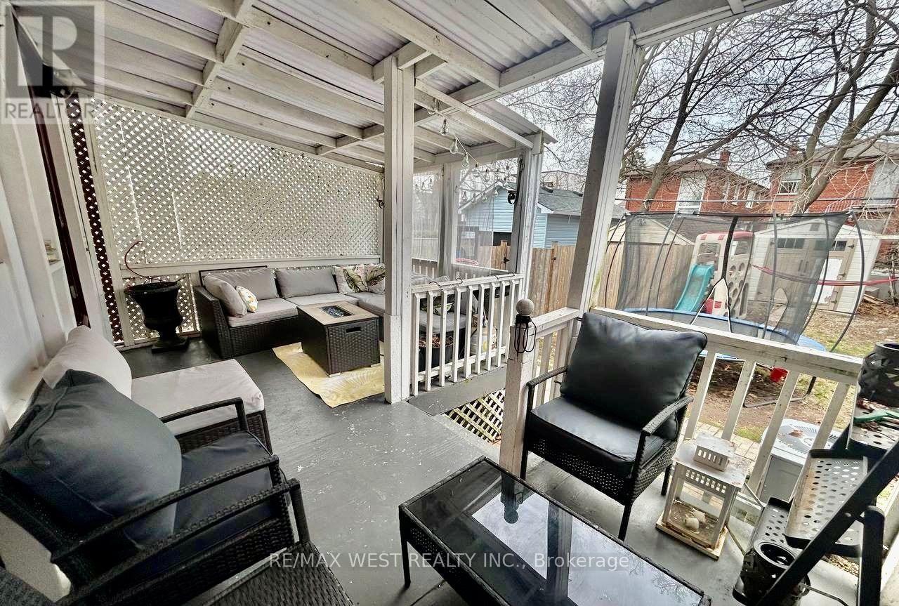 36 Fourteenth Street E, Toronto, Ontario  M8V 3H9 - Photo 24 - W13737868