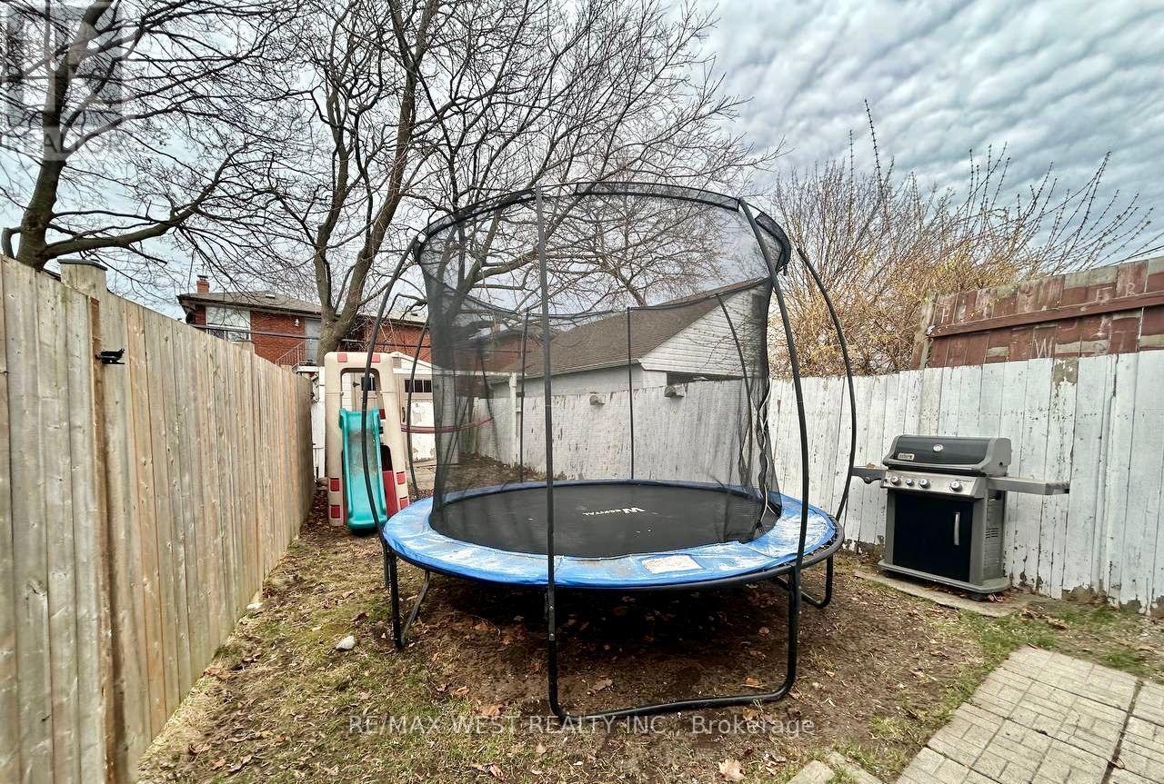 36 Fourteenth Street E, Toronto, Ontario  M8V 3H9 - Photo 26 - W13737868