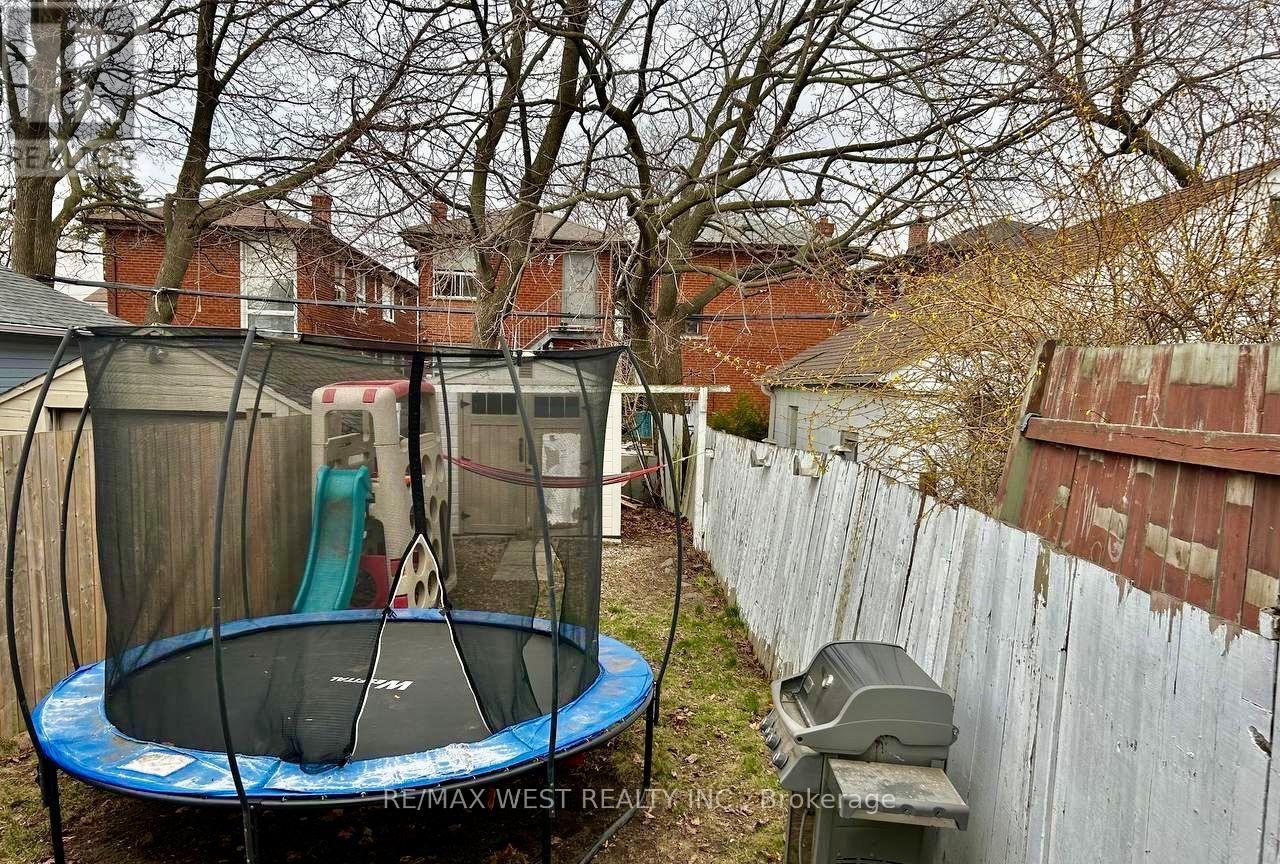 36 Fourteenth Street E, Toronto, Ontario  M8V 3H9 - Photo 27 - W13737868