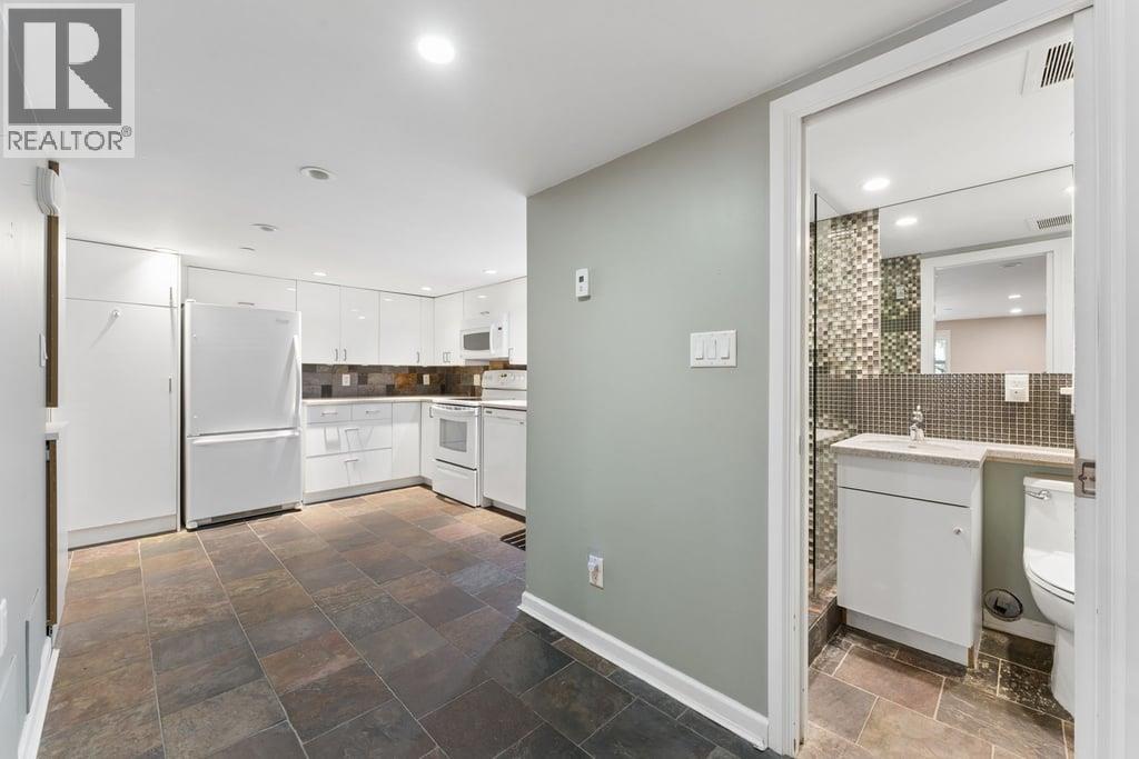 Garden 3401 Fleming Street, Vancouver, British Columbia  V5N 3V7 - Photo 19 - R3161628