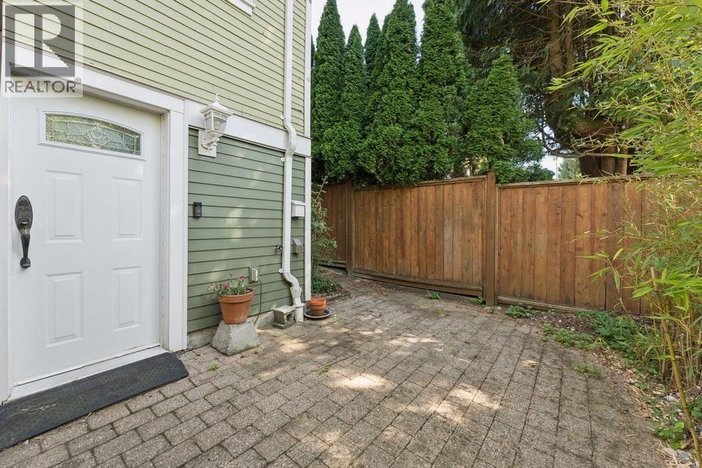 Garden 3401 Fleming Street, Vancouver, British Columbia  V5N 3V7 - Photo 3 - R3161628