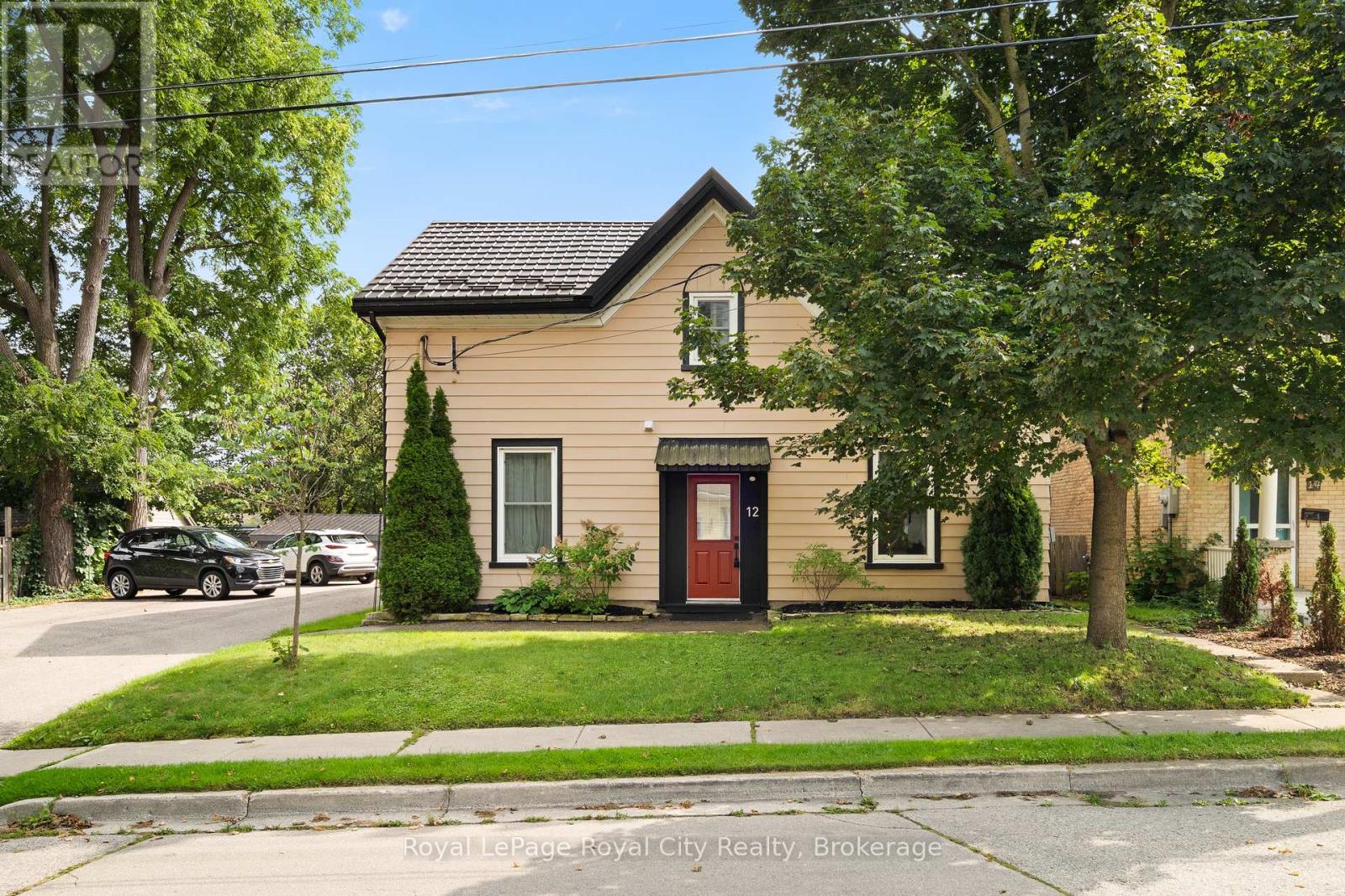 12 FOSTER AVENUE, Guelph, Ontario
