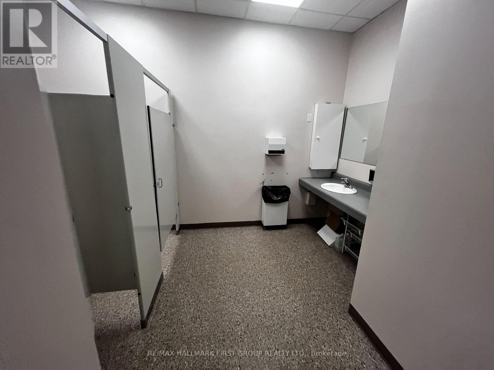 #1-4 - 209 Dundas Street E, Whitby, Ontario  L1N 2M4 - Photo 8 - E13595424