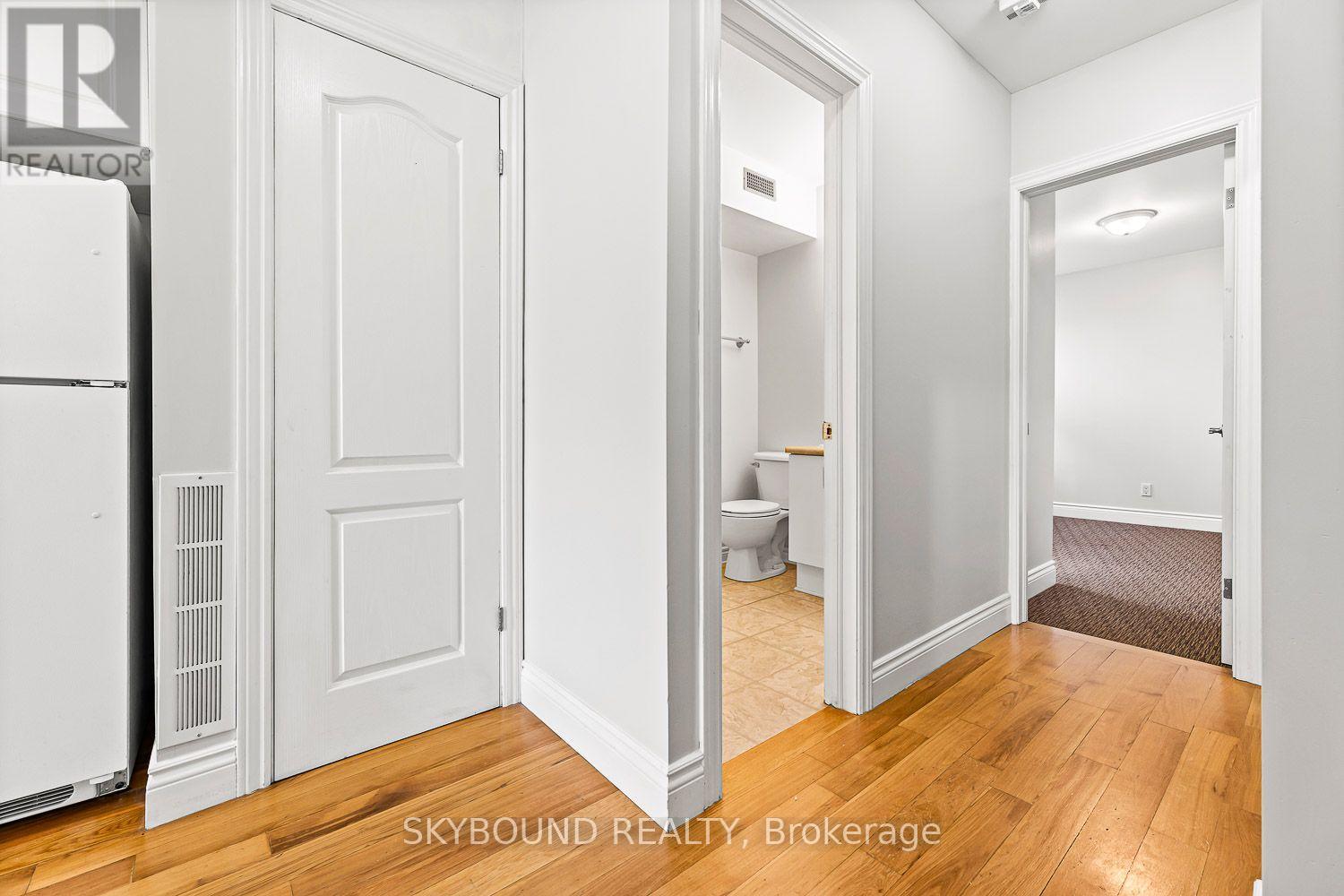1 - 910 Kingston Road S, Toronto, Ontario  M4E 1S5 - Photo 17 - E13746384