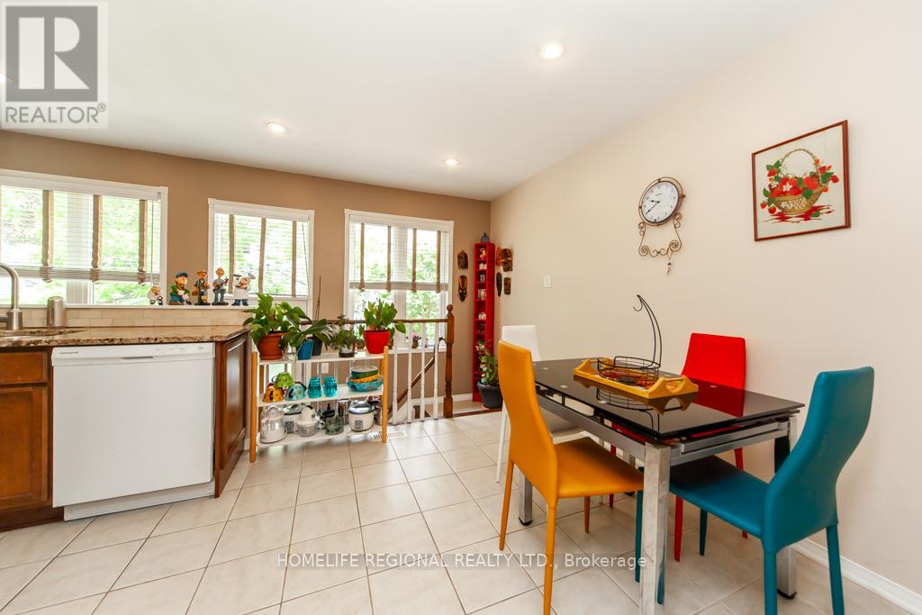 20 Rosemarie Crescent, Whitby, Ontario  L1M 1G6 - Photo 7 - E13746386