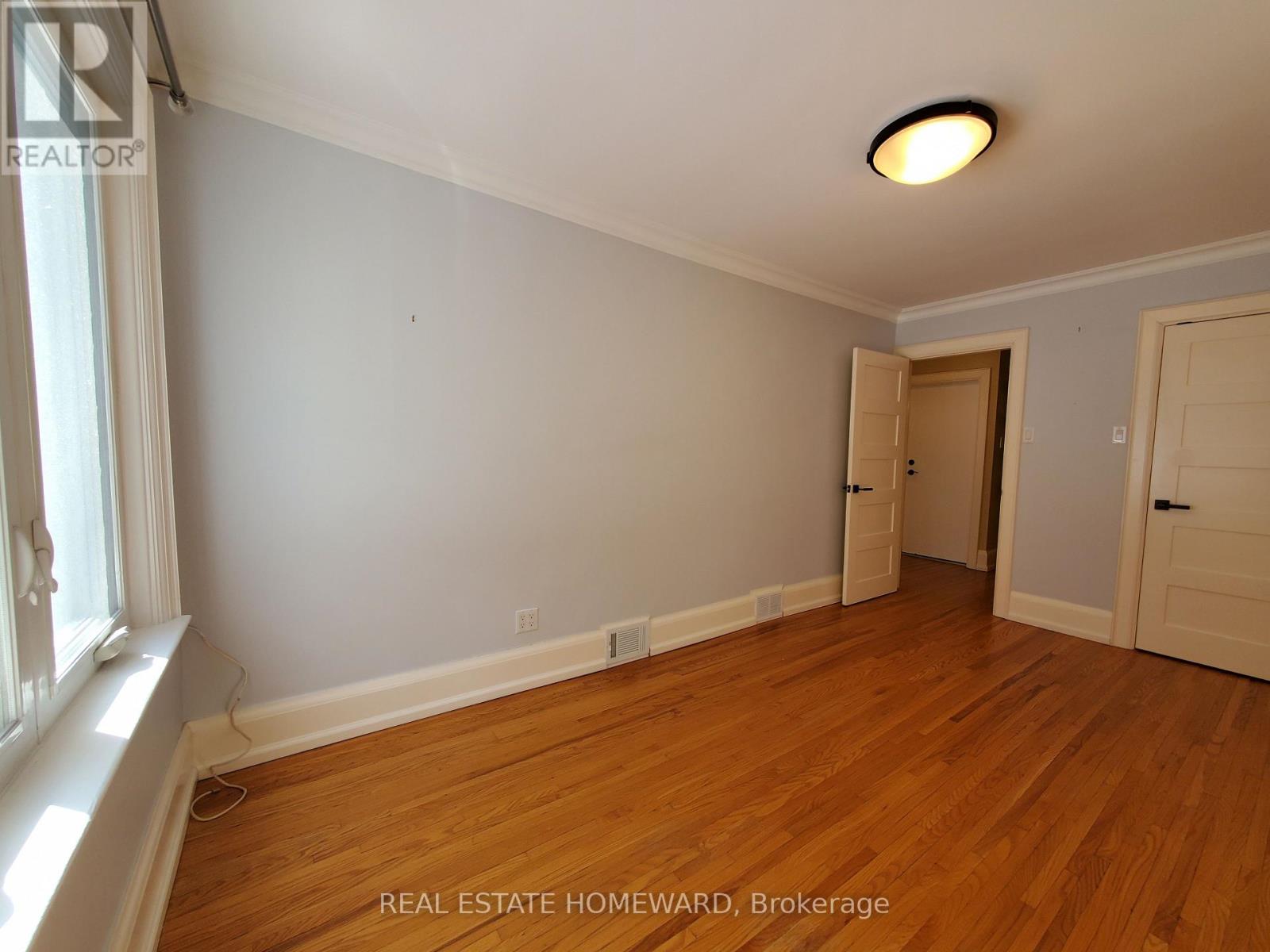 Main Floor - 21 Love Crescent, Toronto, Ontario  M4E 1V6 - Photo 24 - E13746486