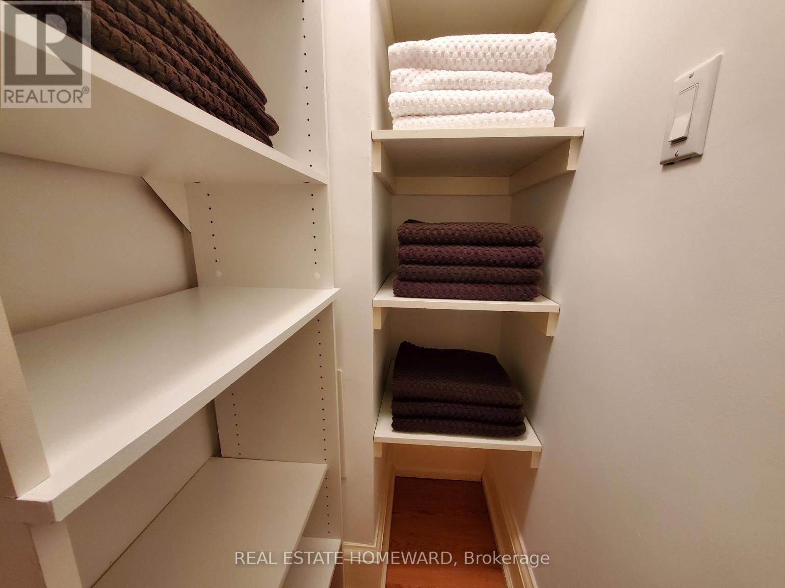Main Floor - 21 Love Crescent, Toronto, Ontario  M4E 1V6 - Photo 32 - E13746486