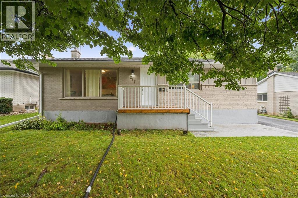 217 Mayfield Avenue, Waterloo, Ontario  N2J 3S6 - Photo 1 - 40860518