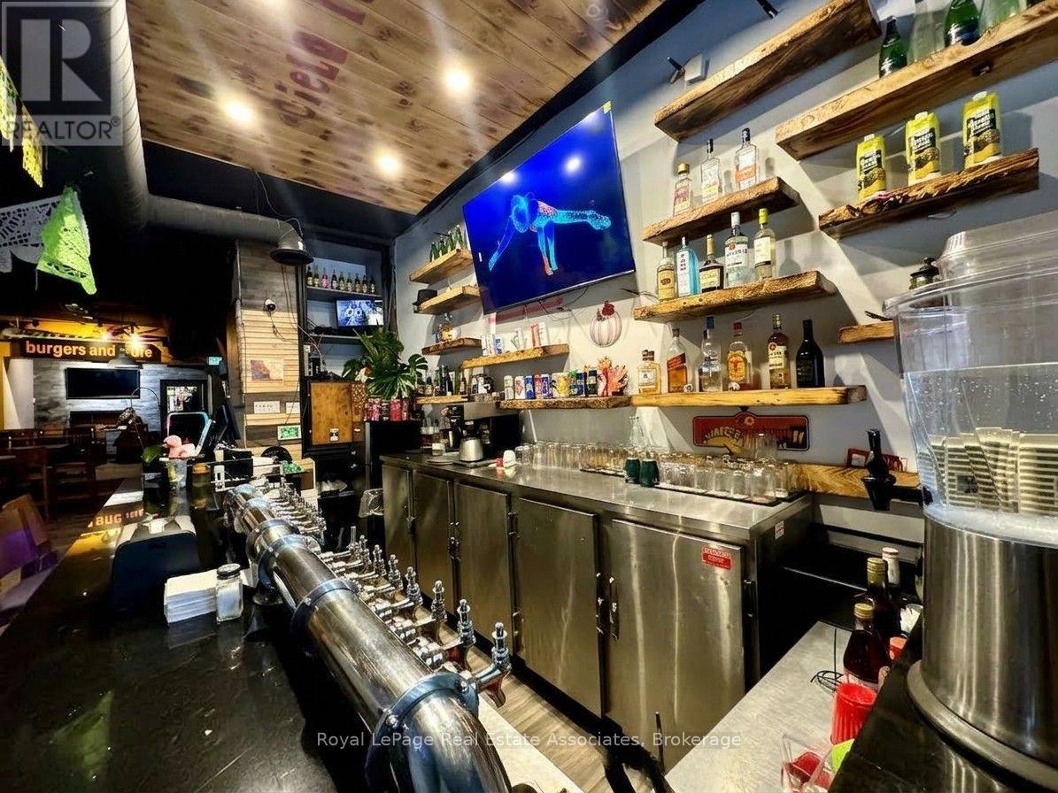 592 Queen Street W, Toronto, Ontario M6J 1E3 - Photo 7 - C13542388