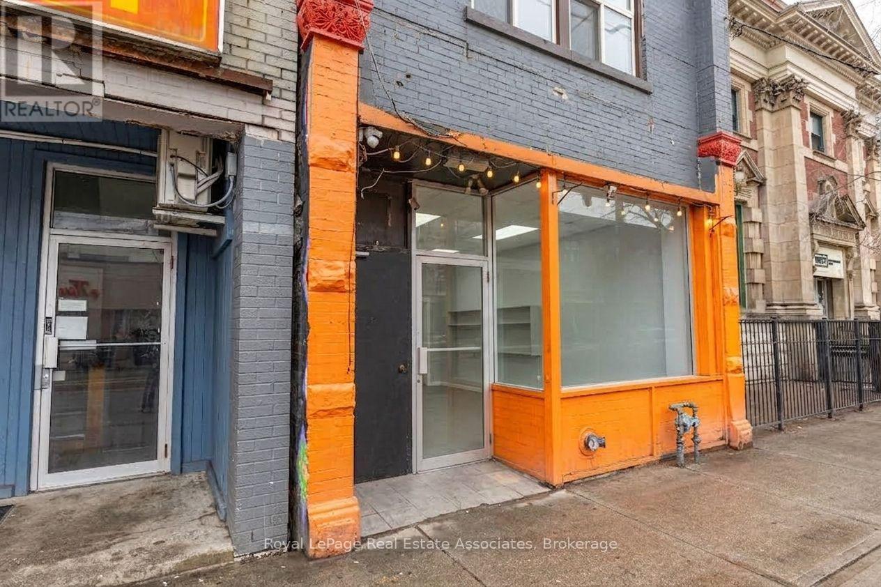 592 Queen Street W, Toronto, Ontario M6J 1E3 - Photo 2 - C13542388