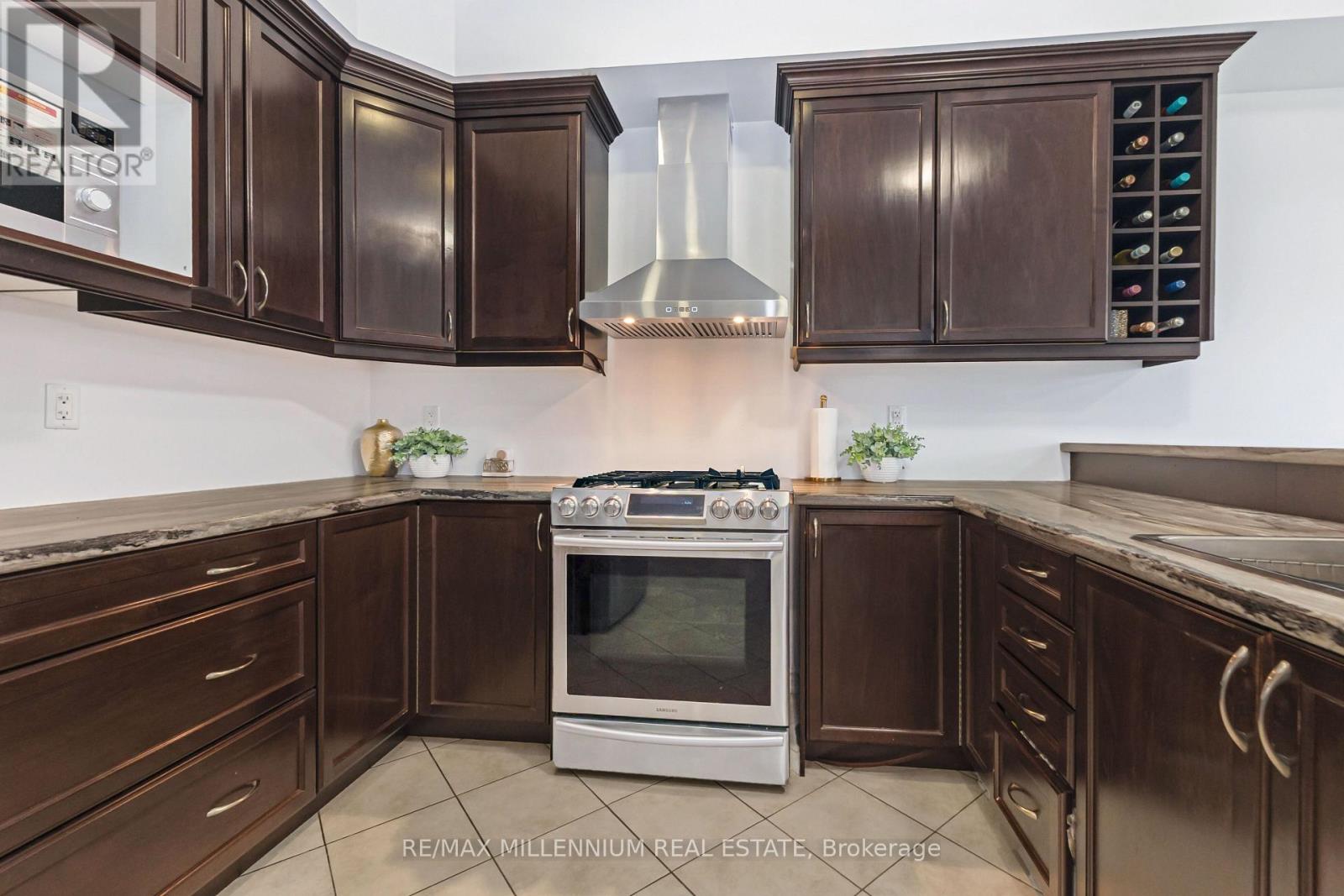 366 Remembrance Road, Brampton, Ontario  L7A 0C3 - Photo 21 - W13746364