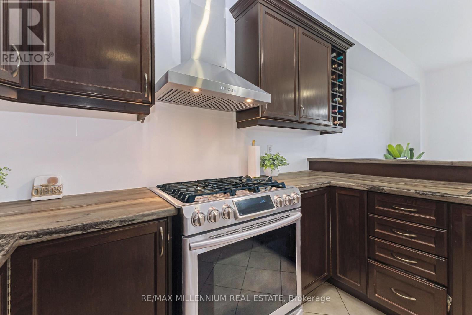 366 Remembrance Road, Brampton, Ontario  L7A 0C3 - Photo 23 - W13746364