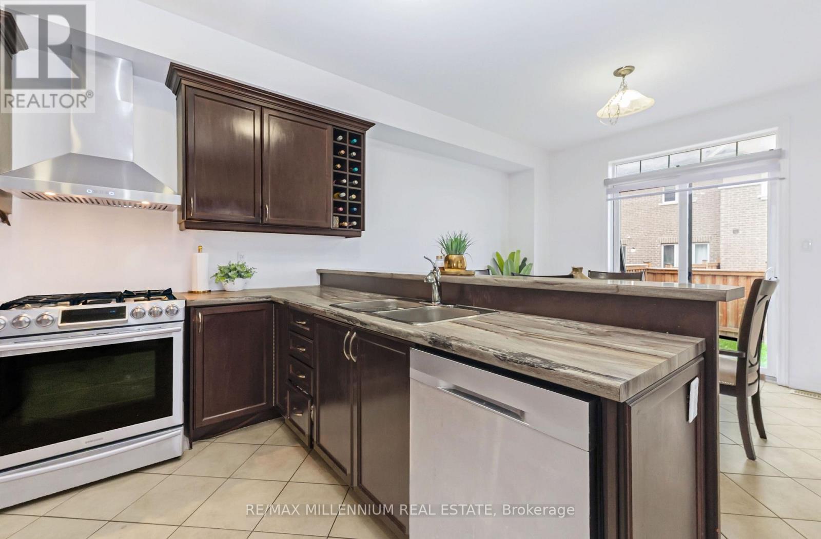 366 Remembrance Road, Brampton, Ontario  L7A 0C3 - Photo 24 - W13746364