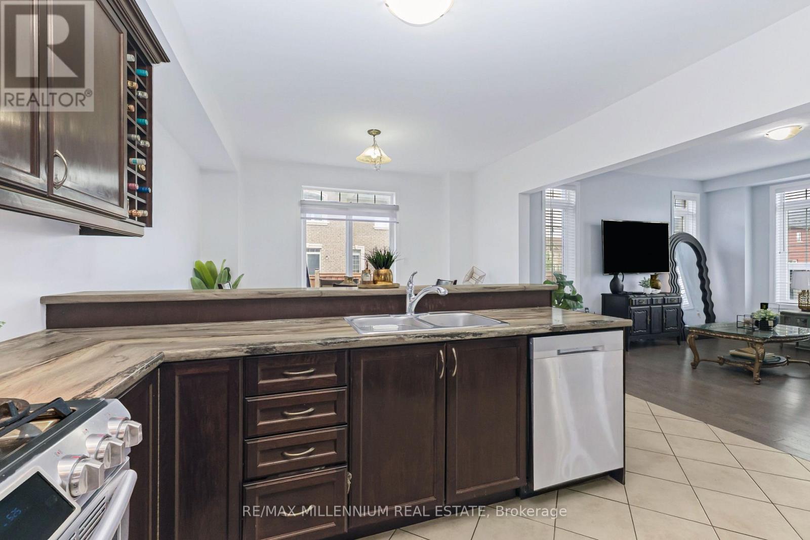366 Remembrance Road, Brampton, Ontario  L7A 0C3 - Photo 25 - W13746364