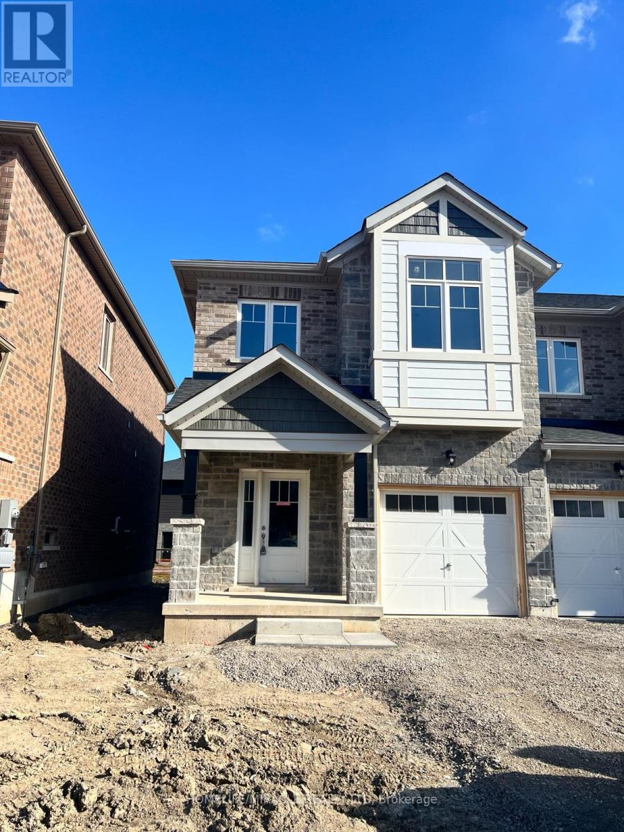 11 SAPPHIRE WAY, Thorold, Ontario