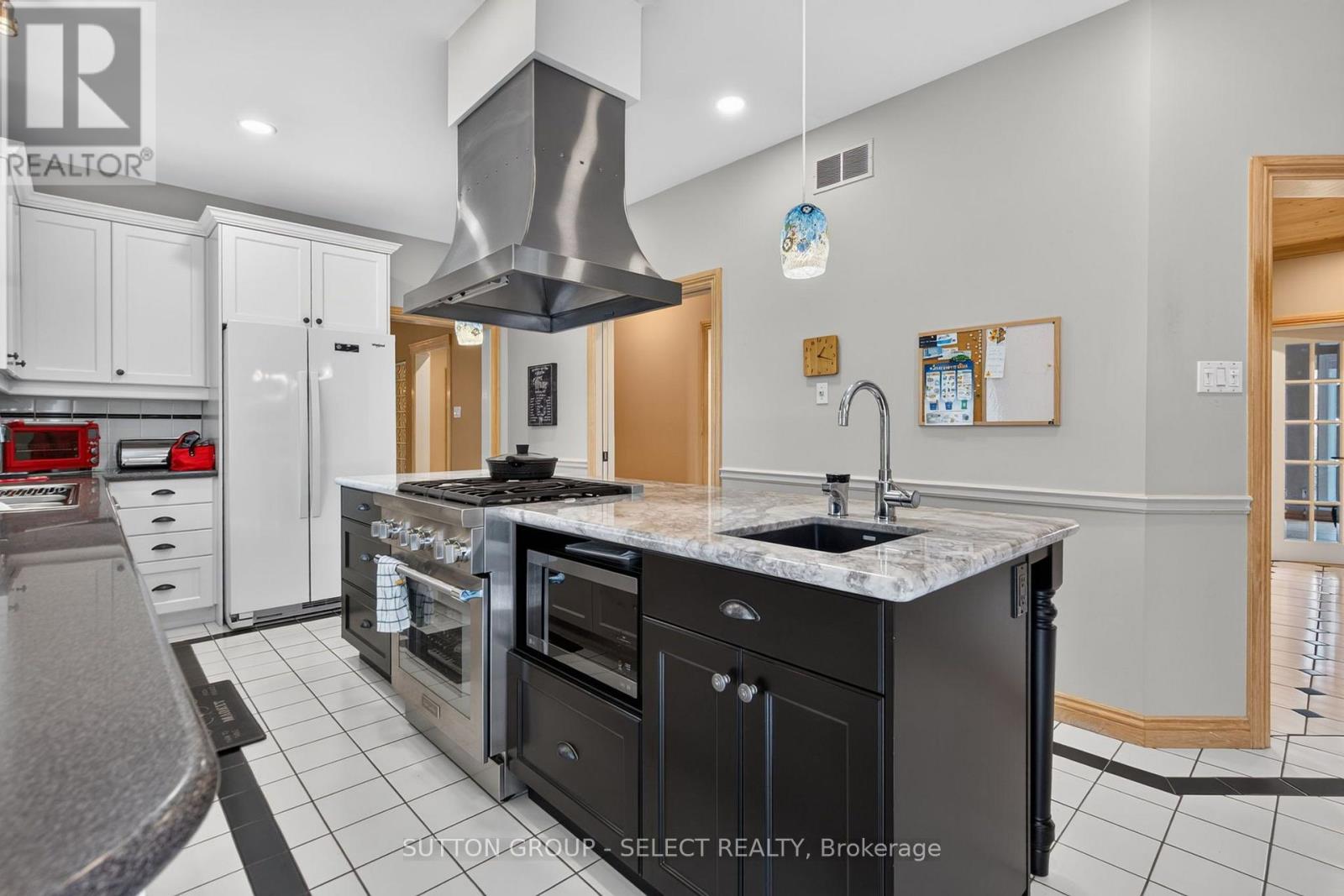 173 Whiteacres Drive, London North, Ontario  N6G 4N2 - Photo 19 - X13746524