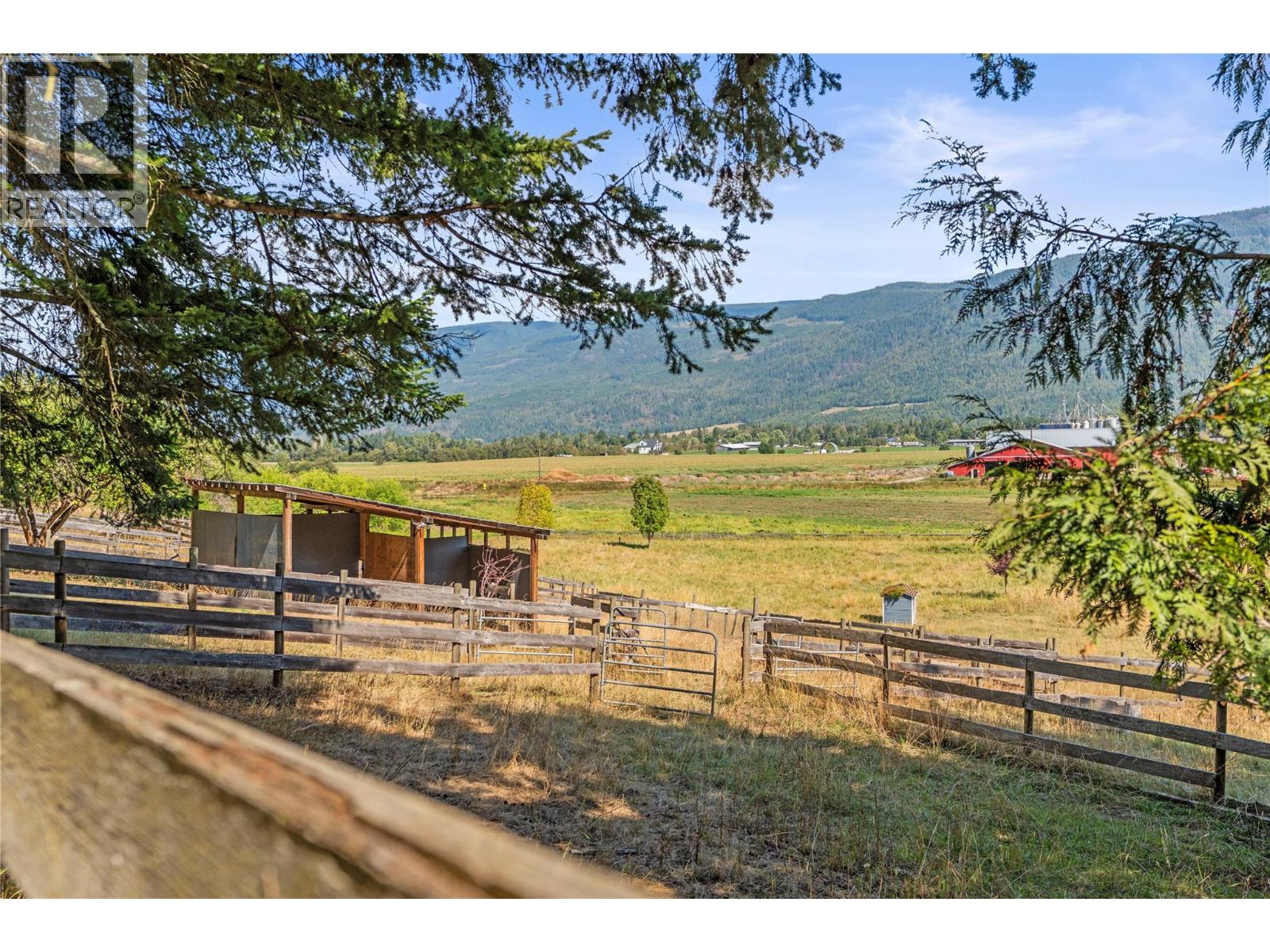 6778 97a Highway, Grindrod, British Columbia  V0E 1V0 - Photo 76 - 10399234