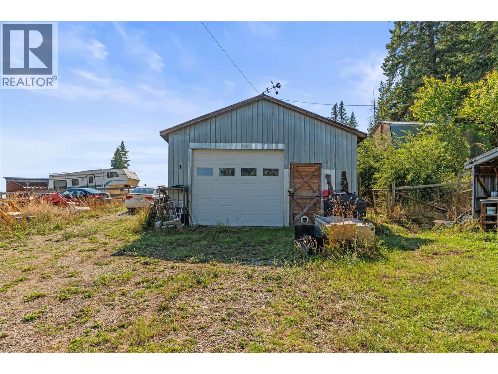 6778 97a Highway, Grindrod, British Columbia  V0E 1V0 - Photo 68 - 10399774