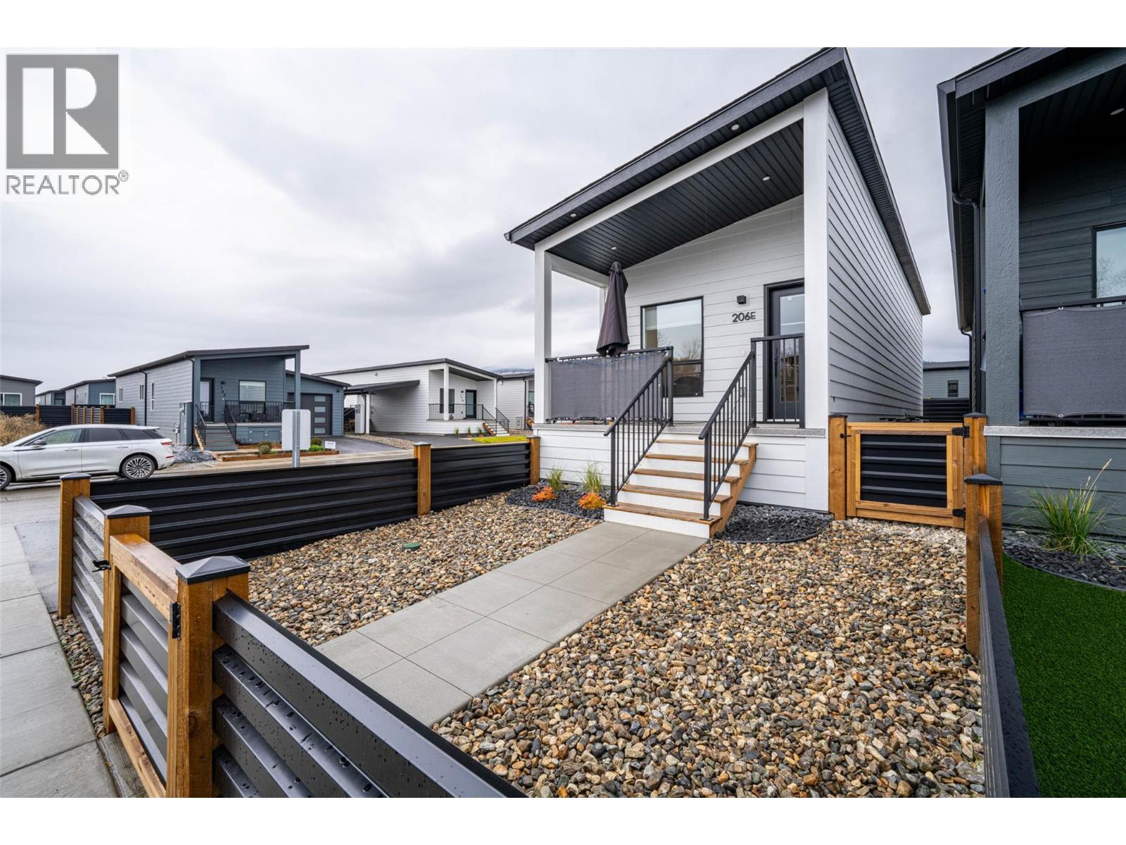 8900 Jim Bailey Road Unit# 206E, Kelowna, British Columbia