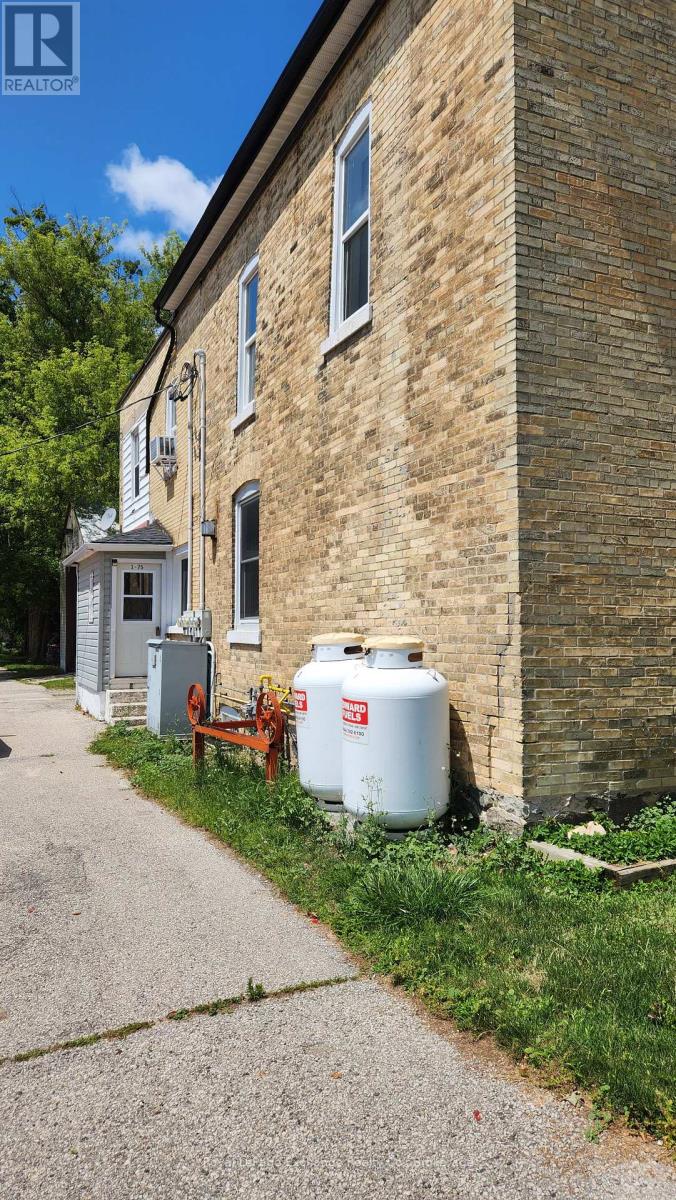 77 HURON STREET, Huron-Kinloss, Ontario