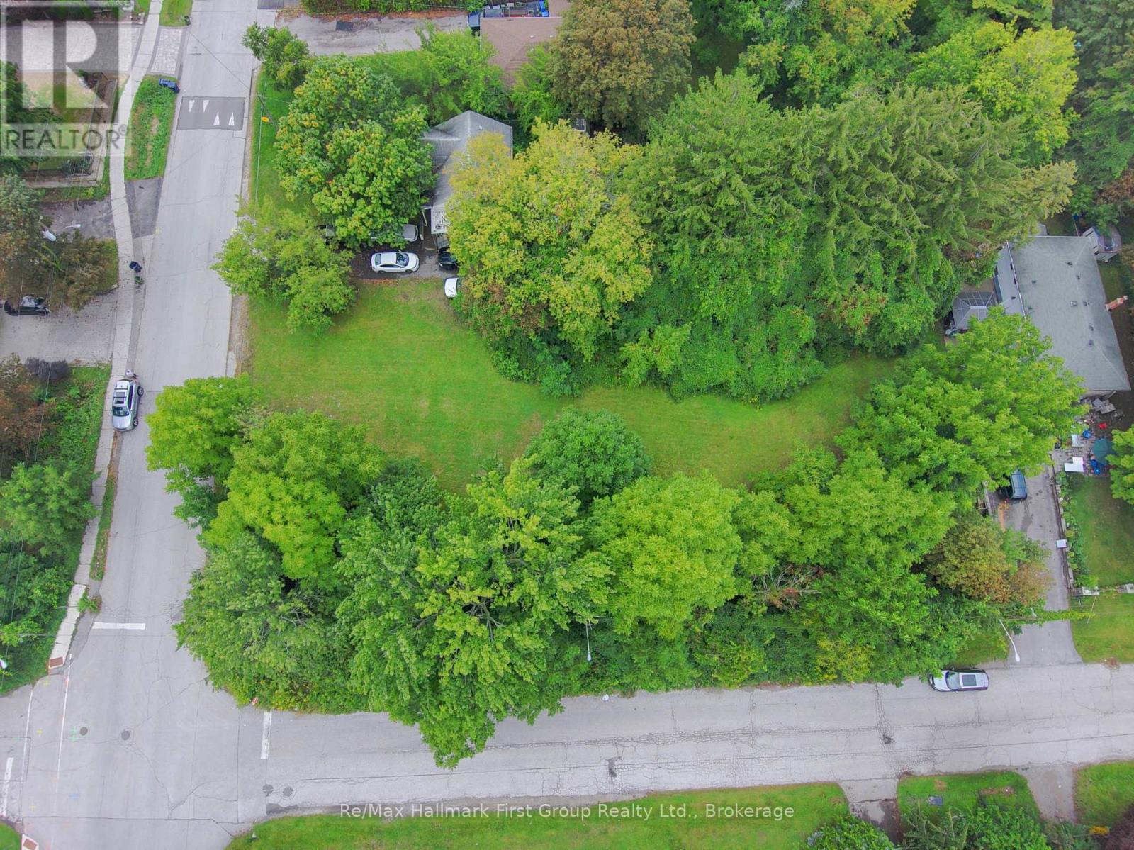 98 Euclid Avenue, Toronto, Ontario  M1C 1J9 - Photo 3 - E13746516
