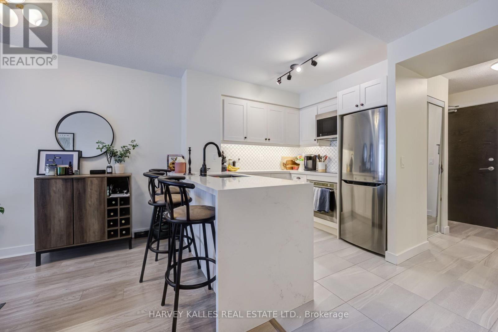 1801 - 50 Lynn Williams Street, Toronto, Ontario M6K 3R9 - Photo 10 - C13746528