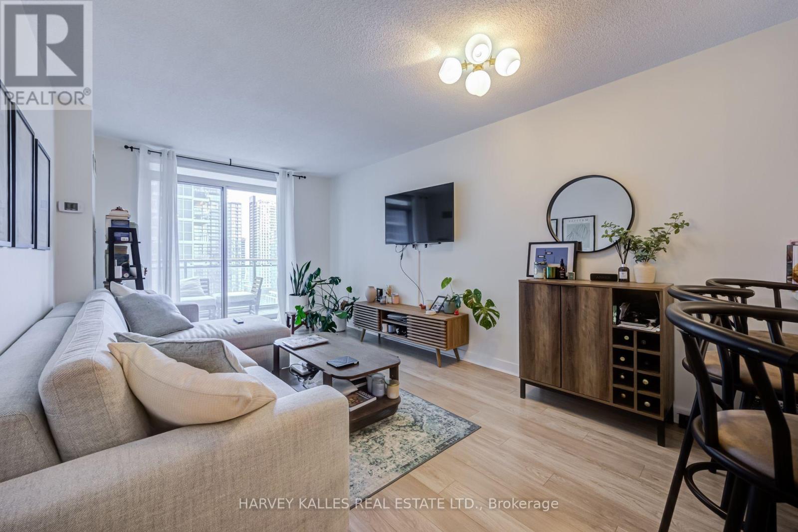 1801 - 50 Lynn Williams Street, Toronto, Ontario M6K 3R9 - Photo 5 - C13746528