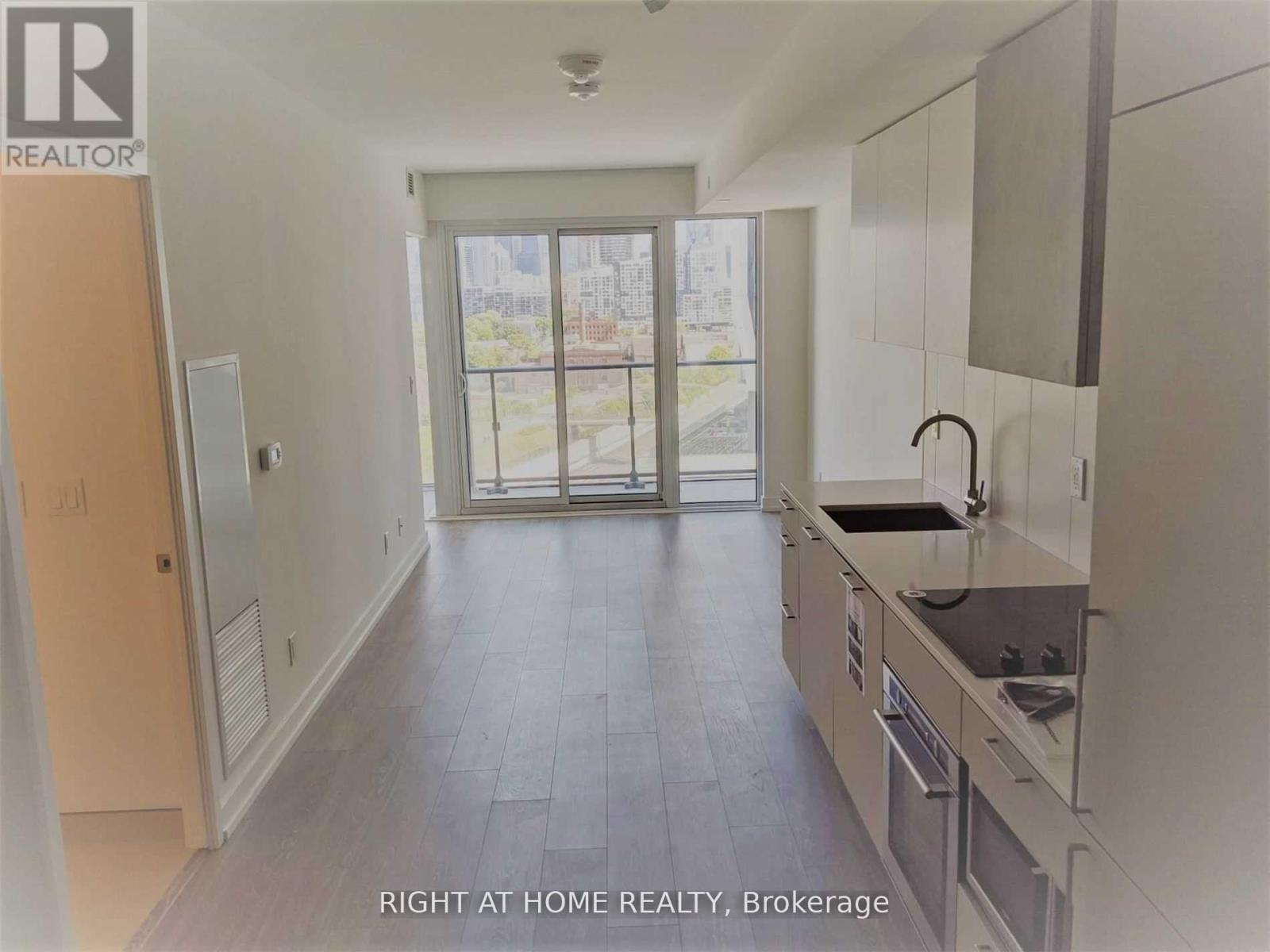 1021 - 19 Western Battery Road, Toronto, Ontario  M6K 3S4 - Photo 2 - C13746660