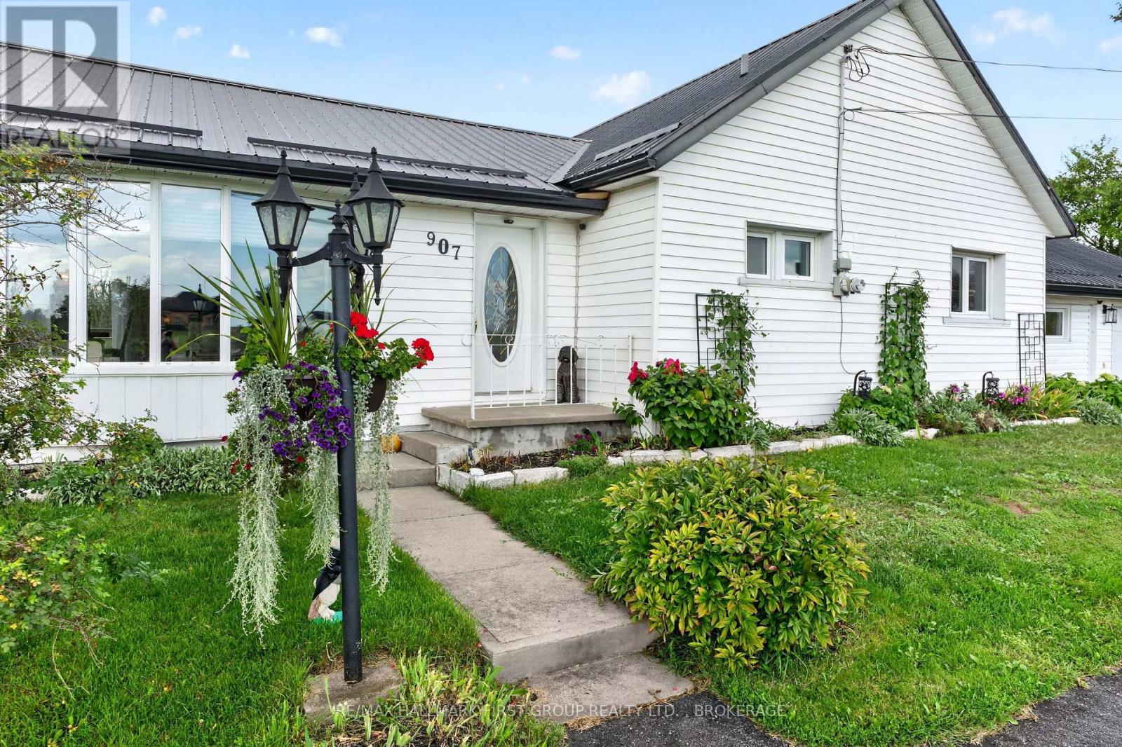 907 Millhaven Road, Loyalist, Ontario  K0H 2H0 - Photo 33 - X13746662