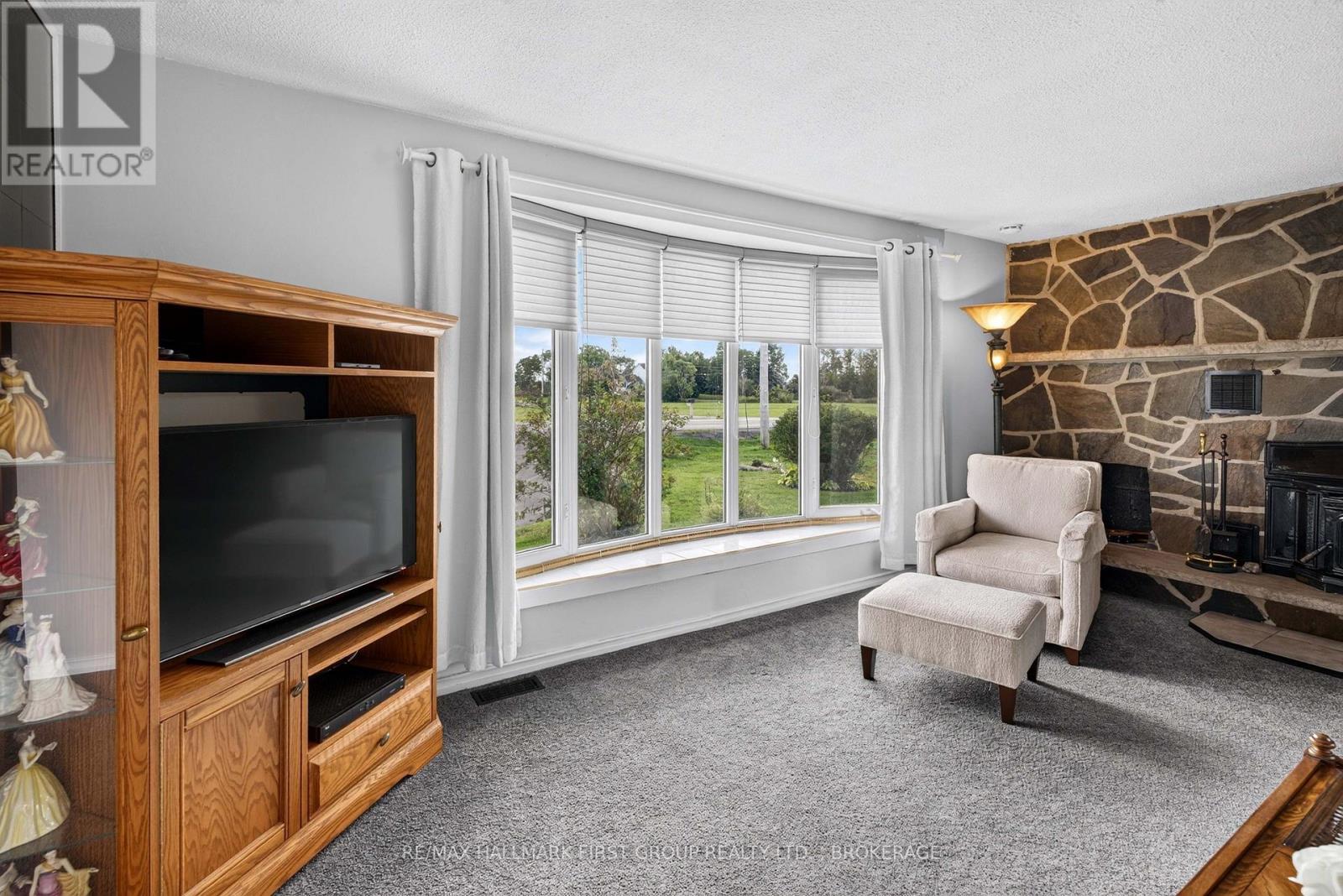 907 Millhaven Road, Loyalist, Ontario  K0H 2H0 - Photo 7 - X13746662