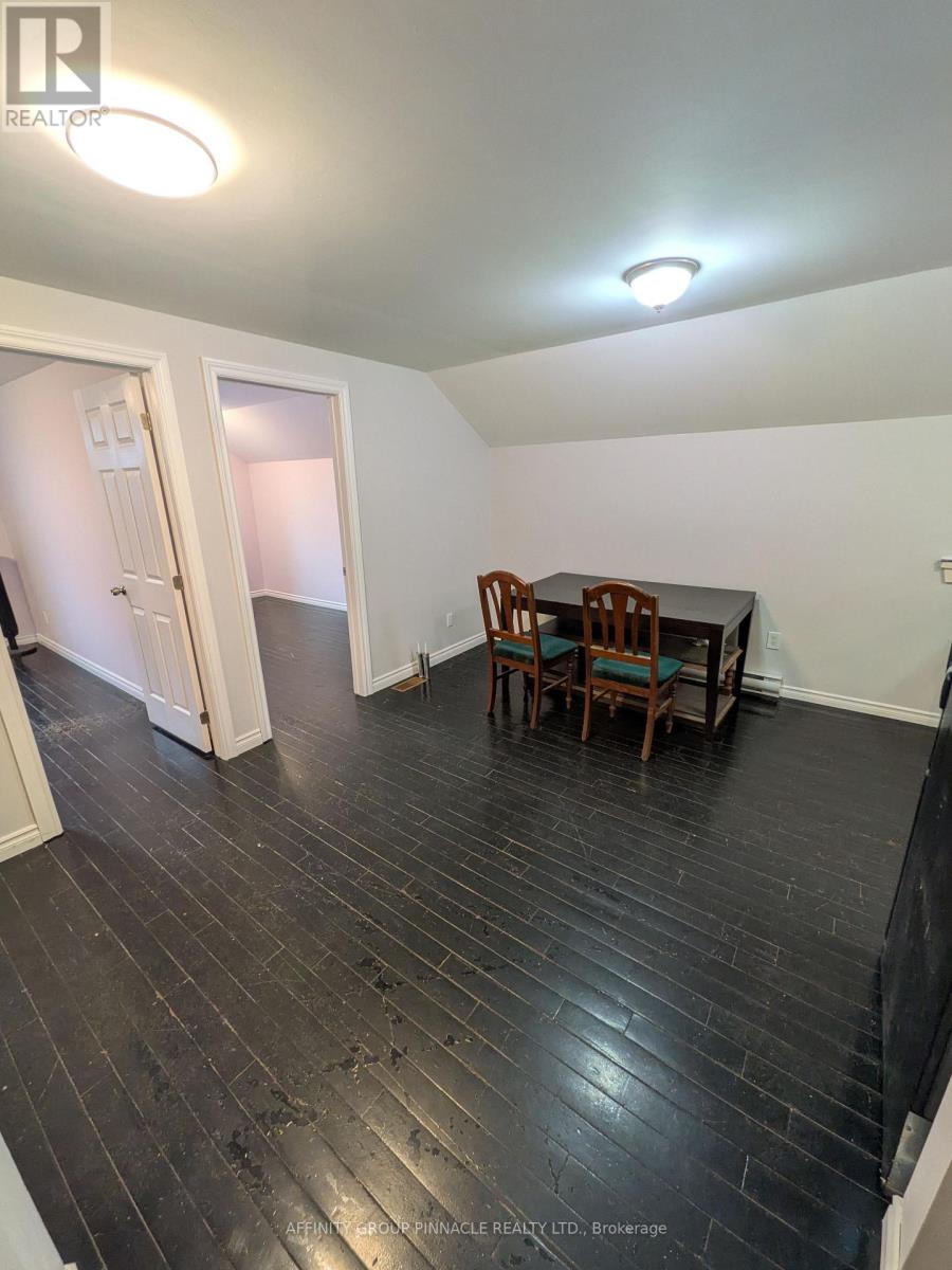 12 Russell Street W, Kawartha Lakes, Ontario  K9V 2W6 - Photo 12 - X13746520