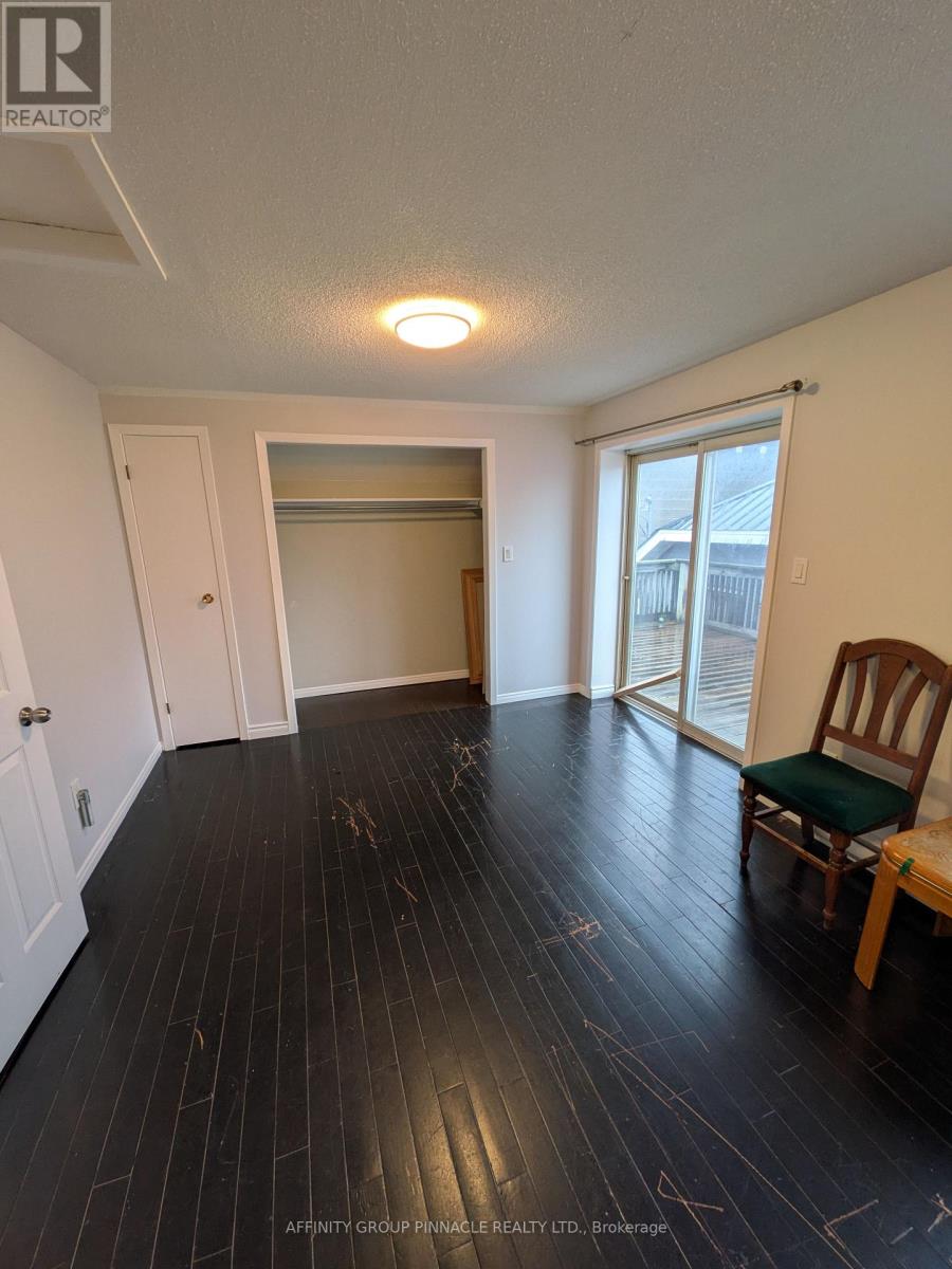 12 Russell Street W, Kawartha Lakes, Ontario  K9V 2W6 - Photo 8 - X13746520