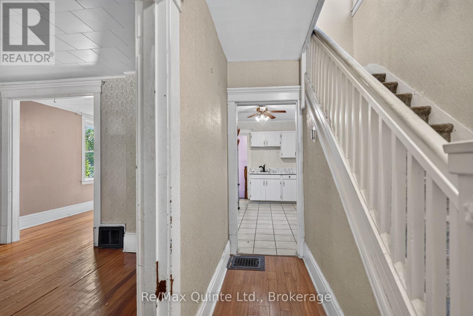 26 Turnbull Street, Belleville, Ontario  K8N 3E1 - Photo 5 - X13746534