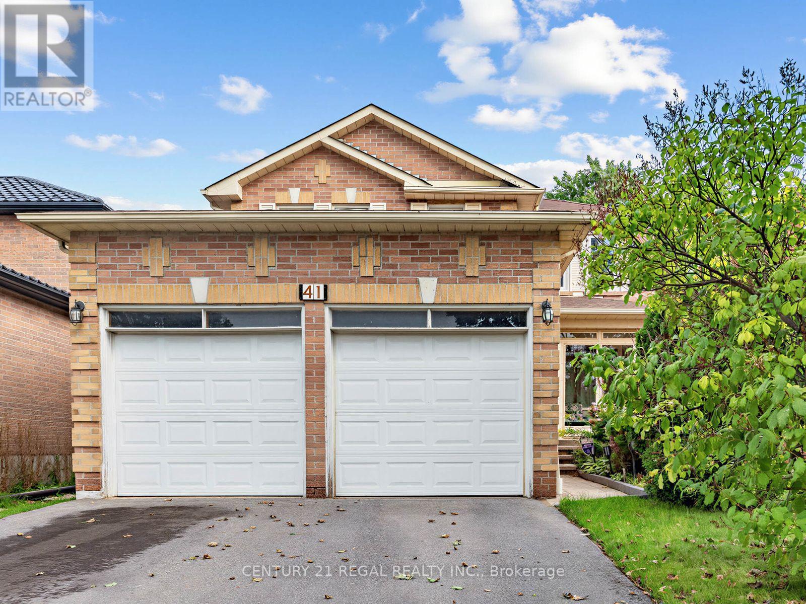 41 Coe Drive, Ajax, Ontario  L1T 3H9 - Photo 3 - E13746510