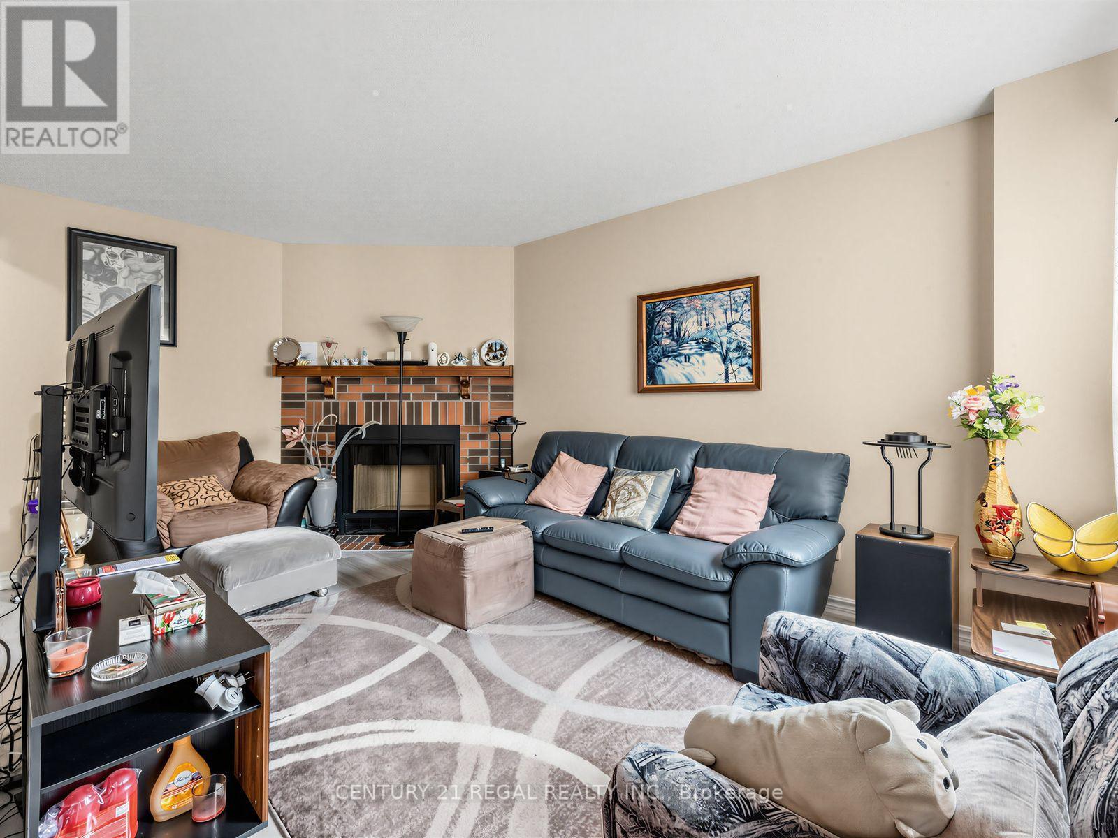 41 Coe Drive, Ajax, Ontario  L1T 3H9 - Photo 8 - E13746510