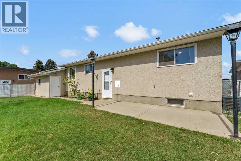 1825 16 Street SE, Medicine Hat, Alberta  T1A 7J8 - Photo 42 - A2342759