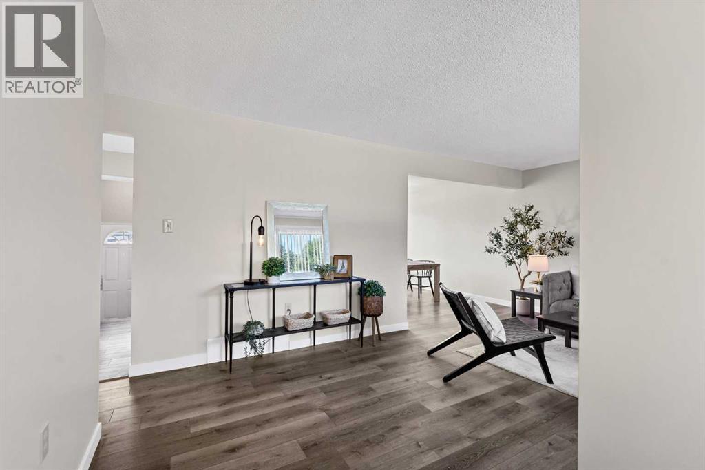 1825 16 Street SE, Medicine Hat, Alberta  T1A 7J8 - Photo 5 - A2342759