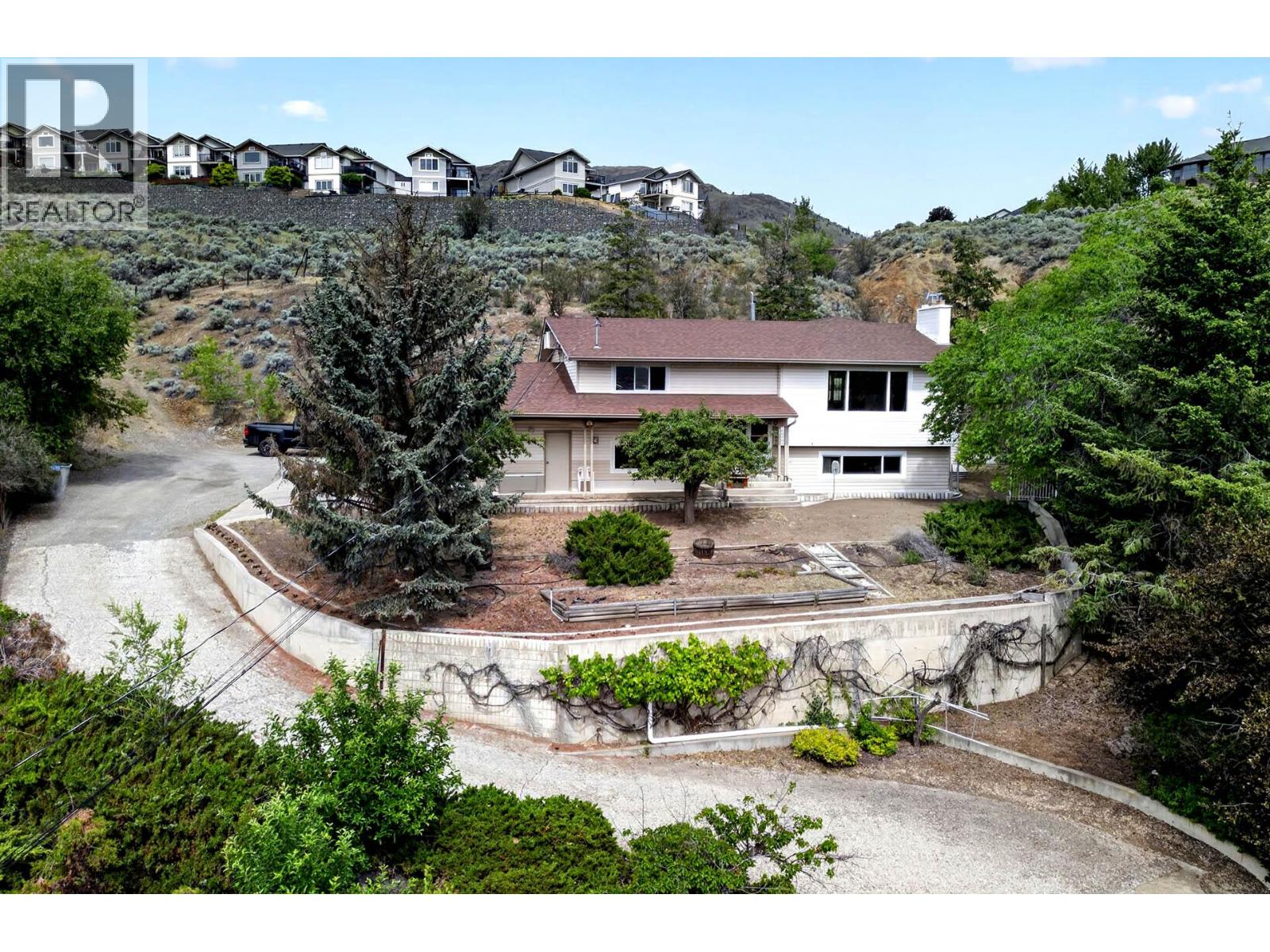 820 Anderson Terrace, Kamloops, British Columbia  V2B 6E2 - Photo 1 - 10389908