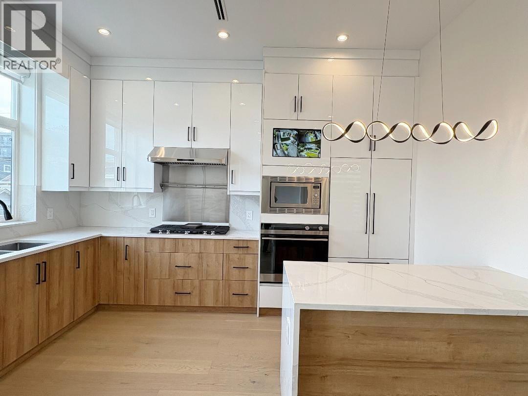 2026 E 32nd Avenue, Vancouver, British Columbia  V5N 3B8 - Photo 12 - R3124379
