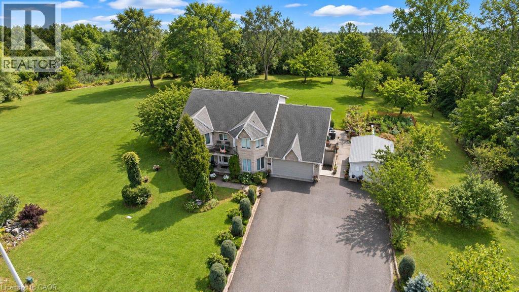 33 Maryvale Avenue, Dundas, Ontario  L9H 7P1 - Photo 2 - 40860564