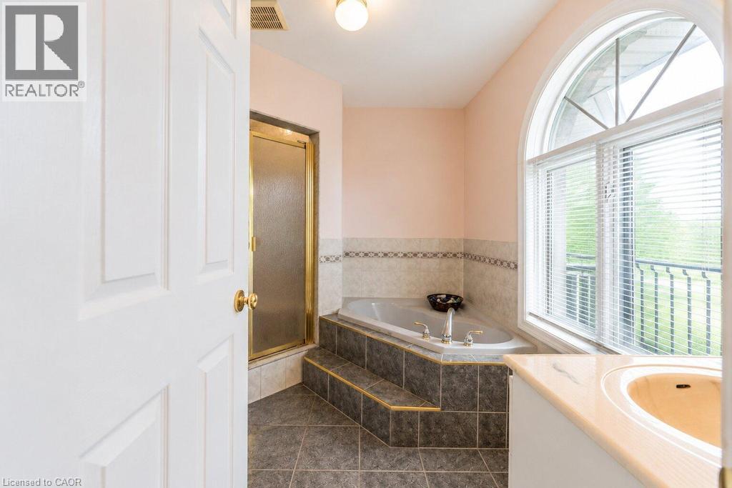 33 Maryvale Avenue, Dundas, Ontario  L9H 7P1 - Photo 16 - 40860564