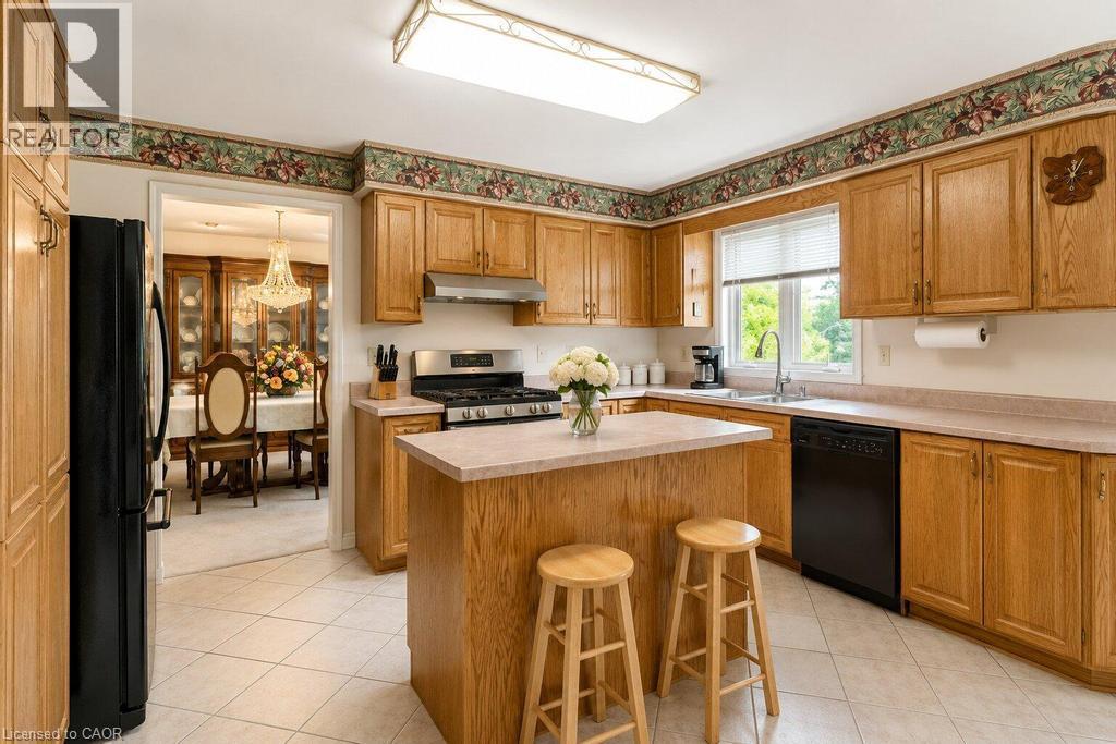 33 Maryvale Avenue, Dundas, Ontario  L9H 7P1 - Photo 10 - 40860564
