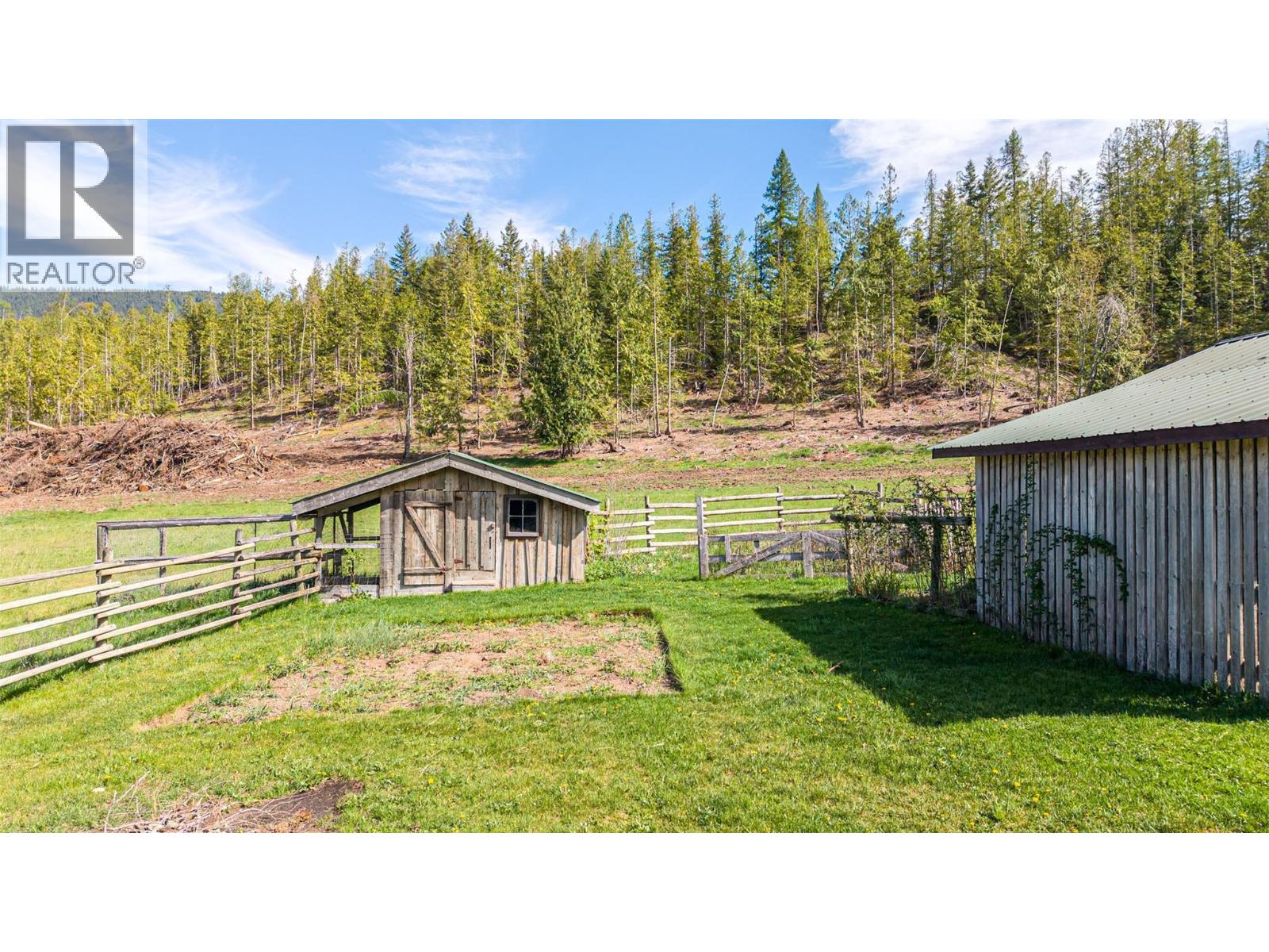43 Sigalet Road, Lumby, British Columbia  V0E 2G6 - Photo 19 - 10399527