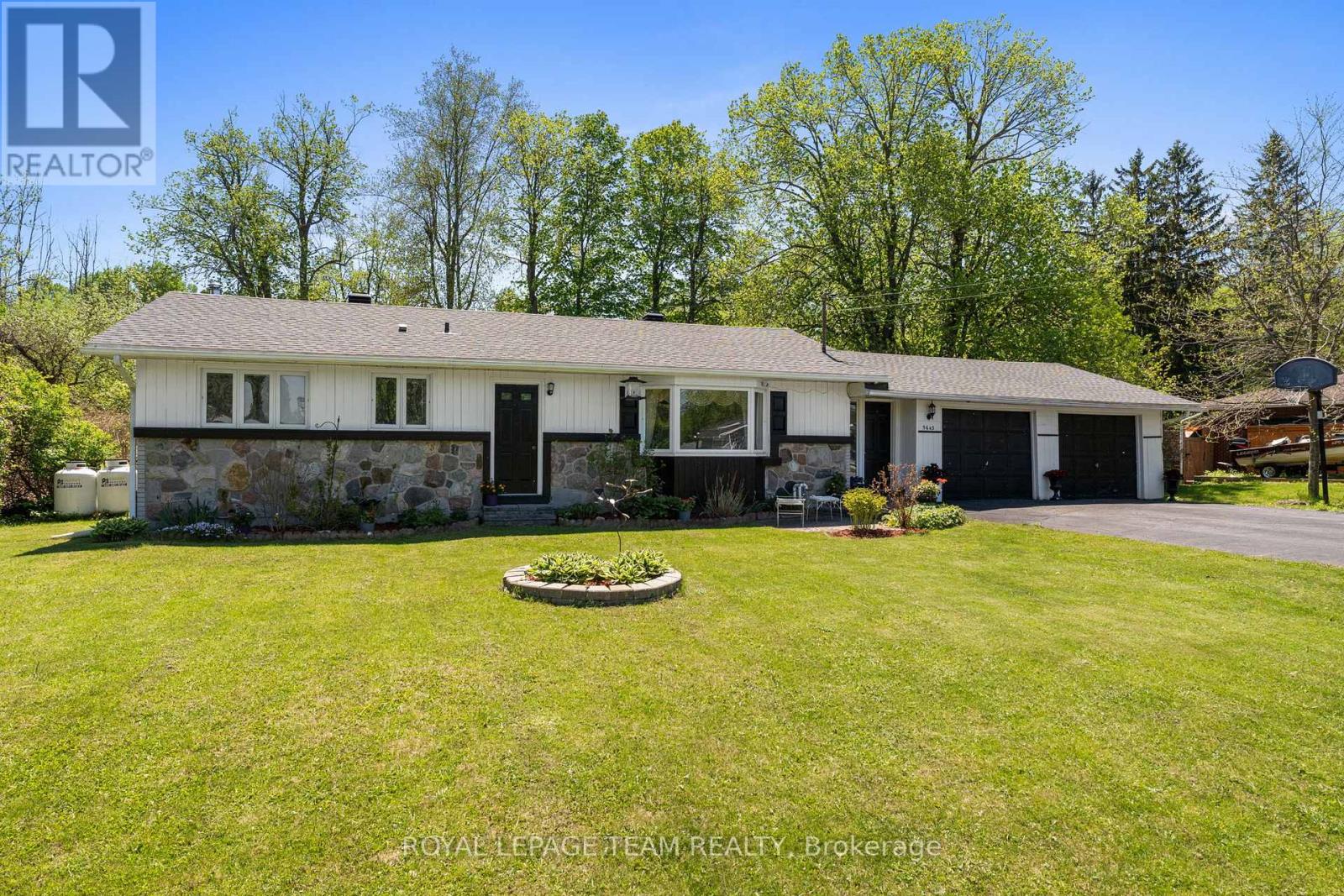 5643 FICKO CRESCENT, Ottawa, Ontario