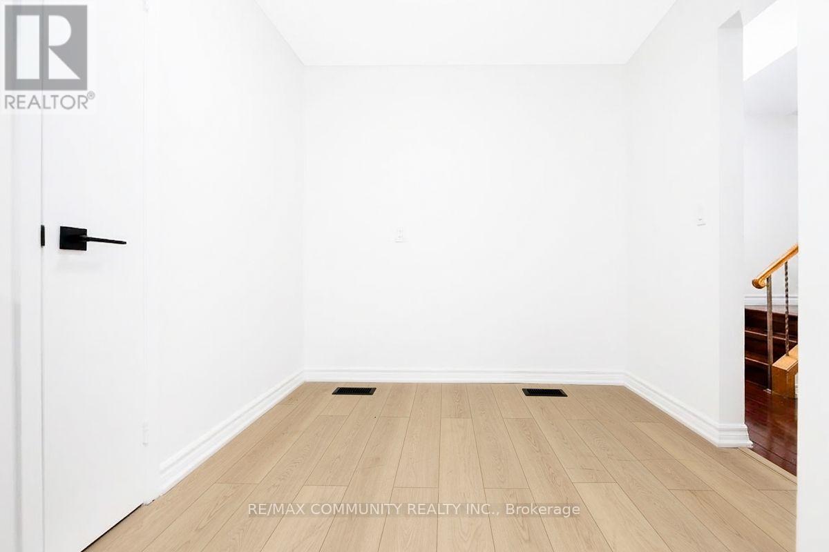 4066 Bishopstoke Lane, Mississauga, Ontario  L4Z 1M6 - Photo 11 - W13746556