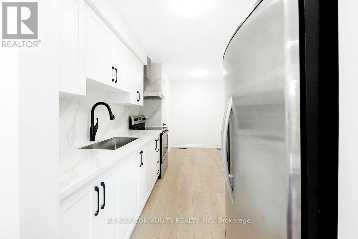 4066 Bishopstoke Lane, Mississauga, Ontario  L4Z 1M6 - Photo 9 - W13746556