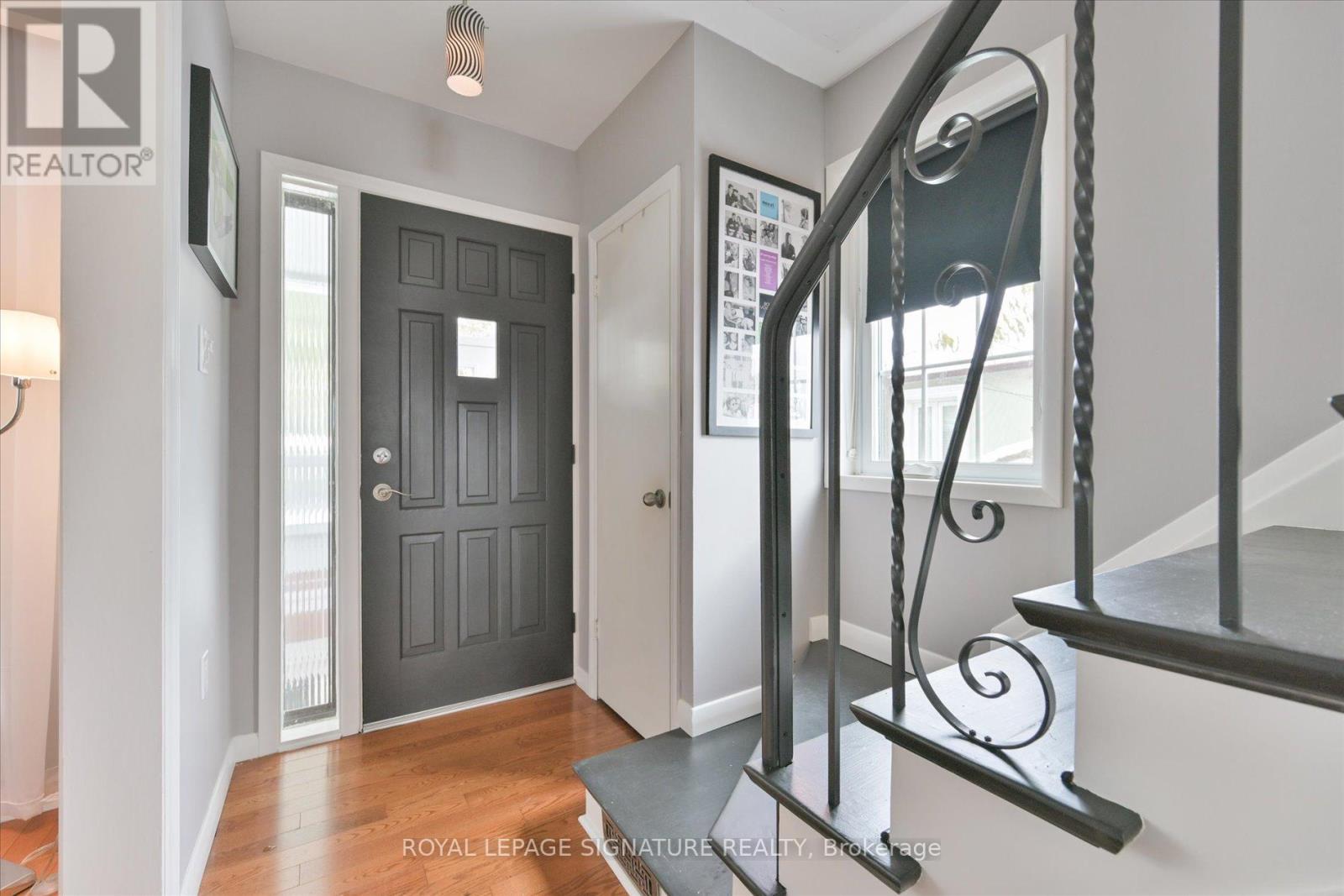 362 Silverthorn Avenue, Toronto, Ontario  M6M 3G8 - Photo 4 - W13746602