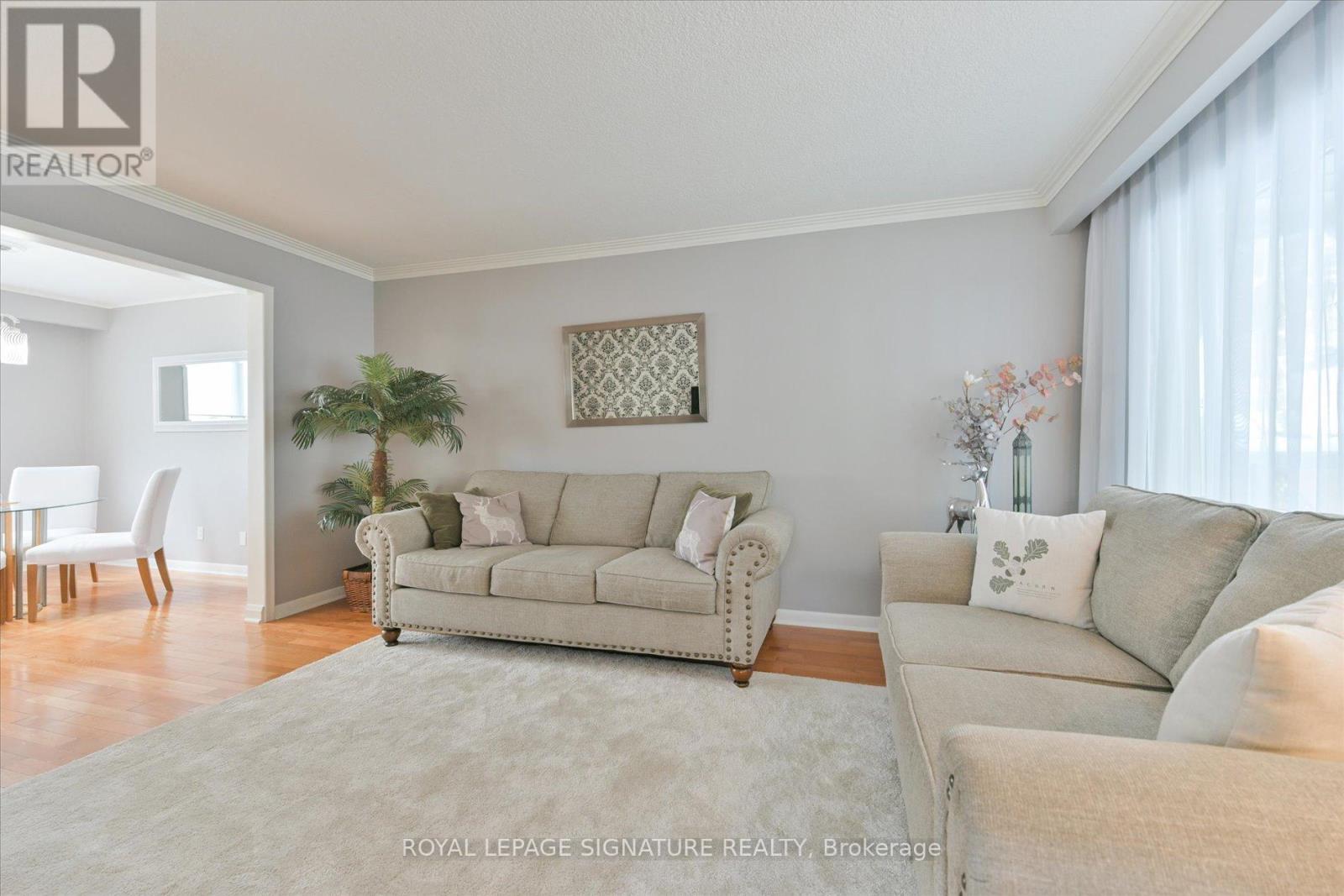 362 Silverthorn Avenue, Toronto, Ontario  M6M 3G8 - Photo 6 - W13746602