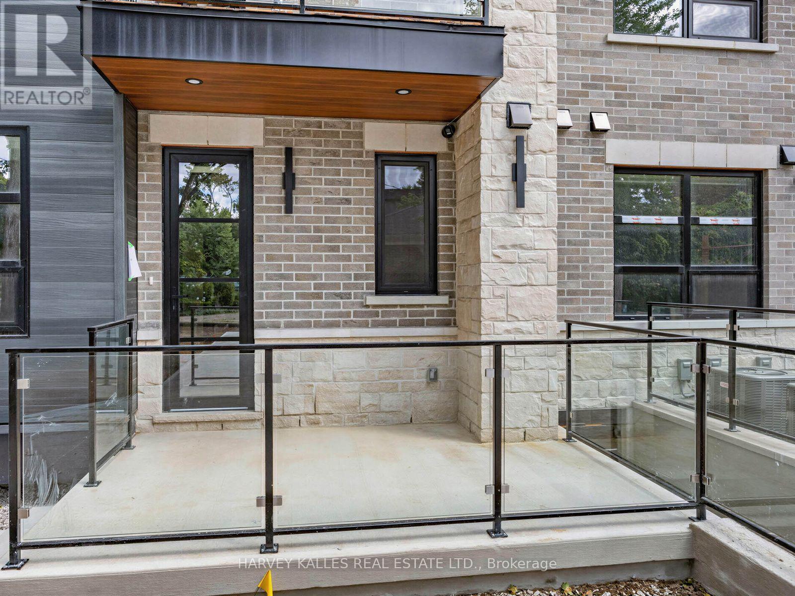 2 - 102 Shaver Avenue N, Toronto, Ontario M9B 4N7 - Photo 11 - W13746644